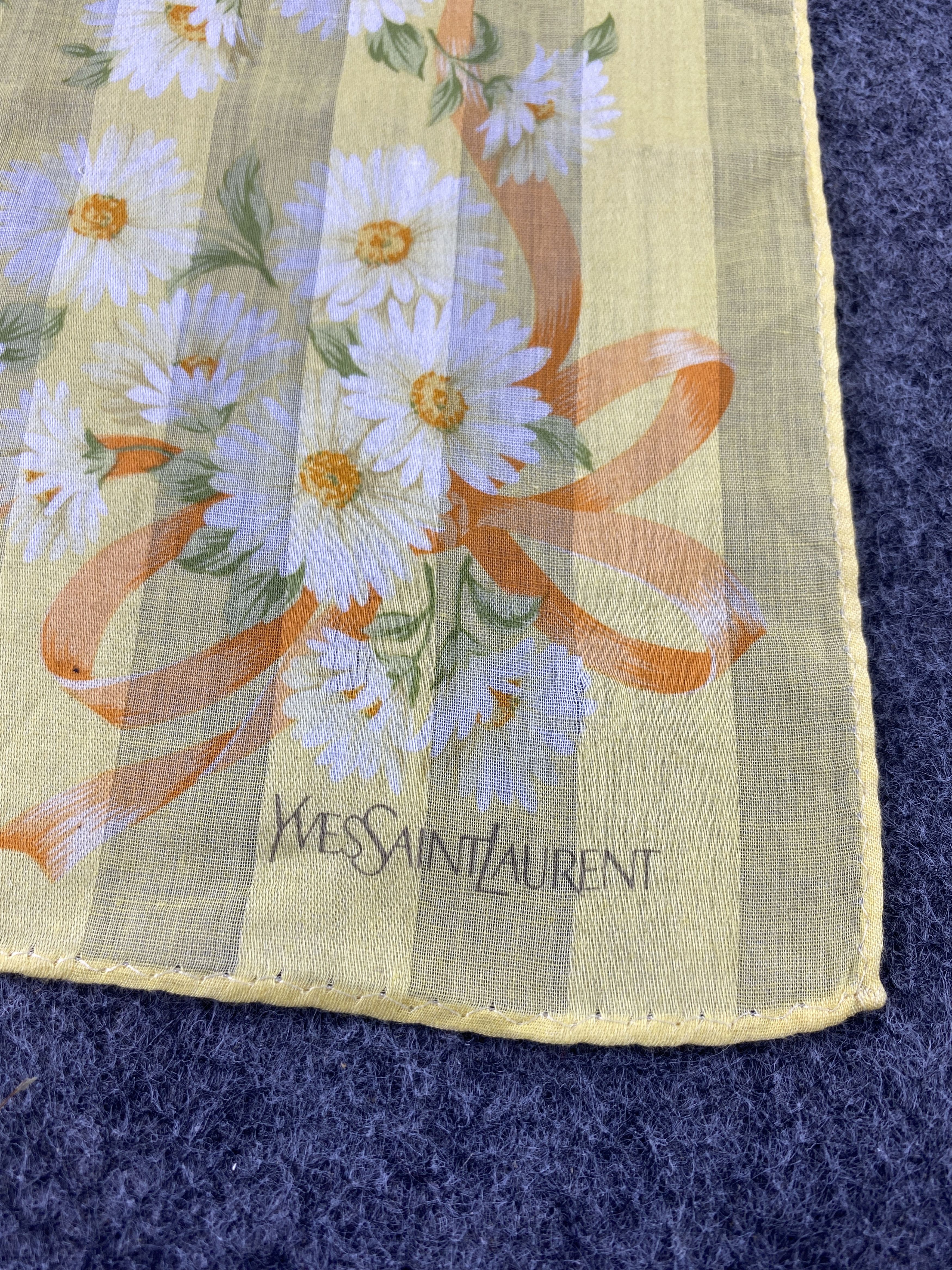 Yves Saint Laurent Yves Saint Laurent Handkerchief / Bandana / Neckerchief-B363 Size ONE SIZE - 5 Thumbnail