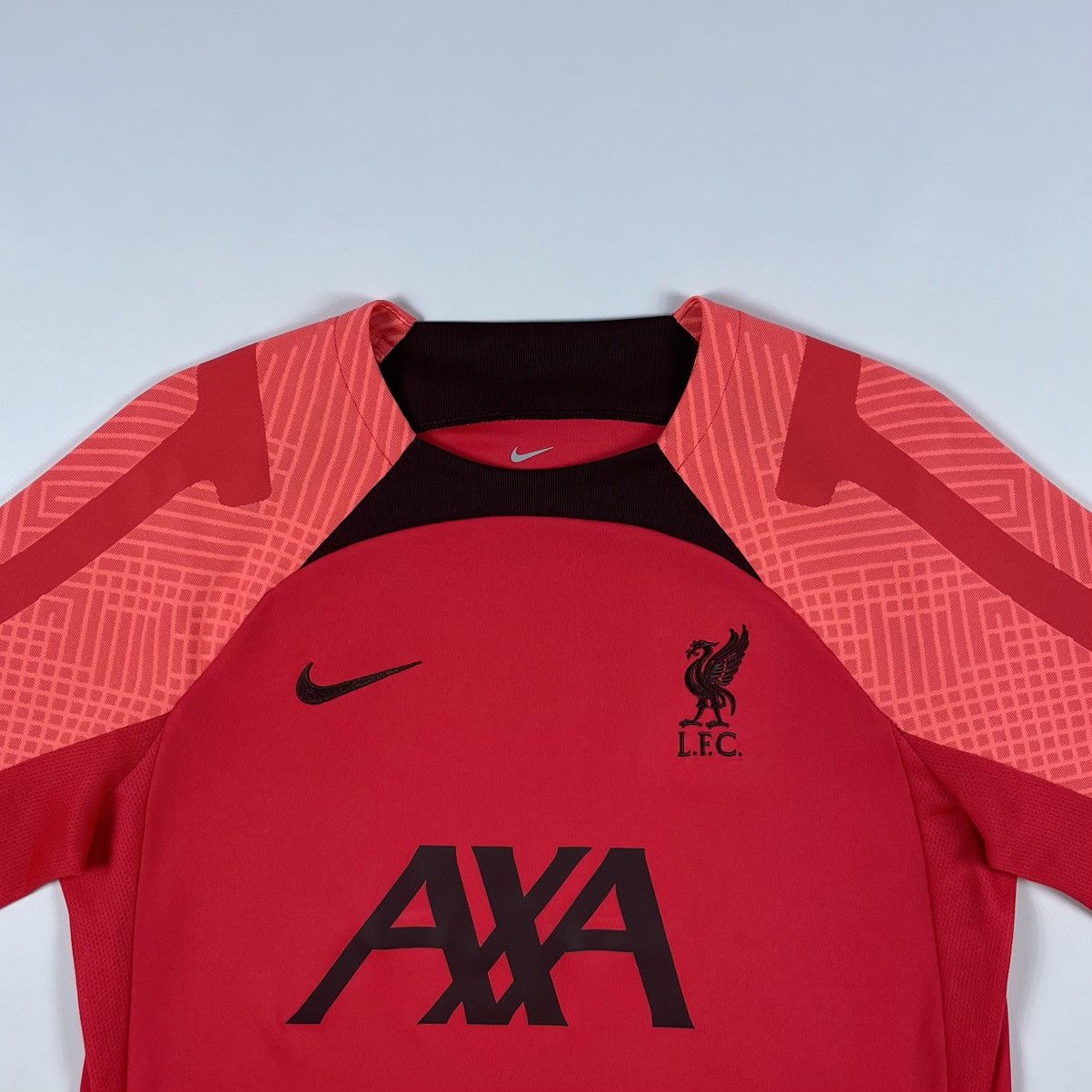 Nike Nike Liverpool FC Kit 2022/2023 Soccer Jersey Football Tee Size US M / EU 48-50 / 2 - 3 Thumbnail