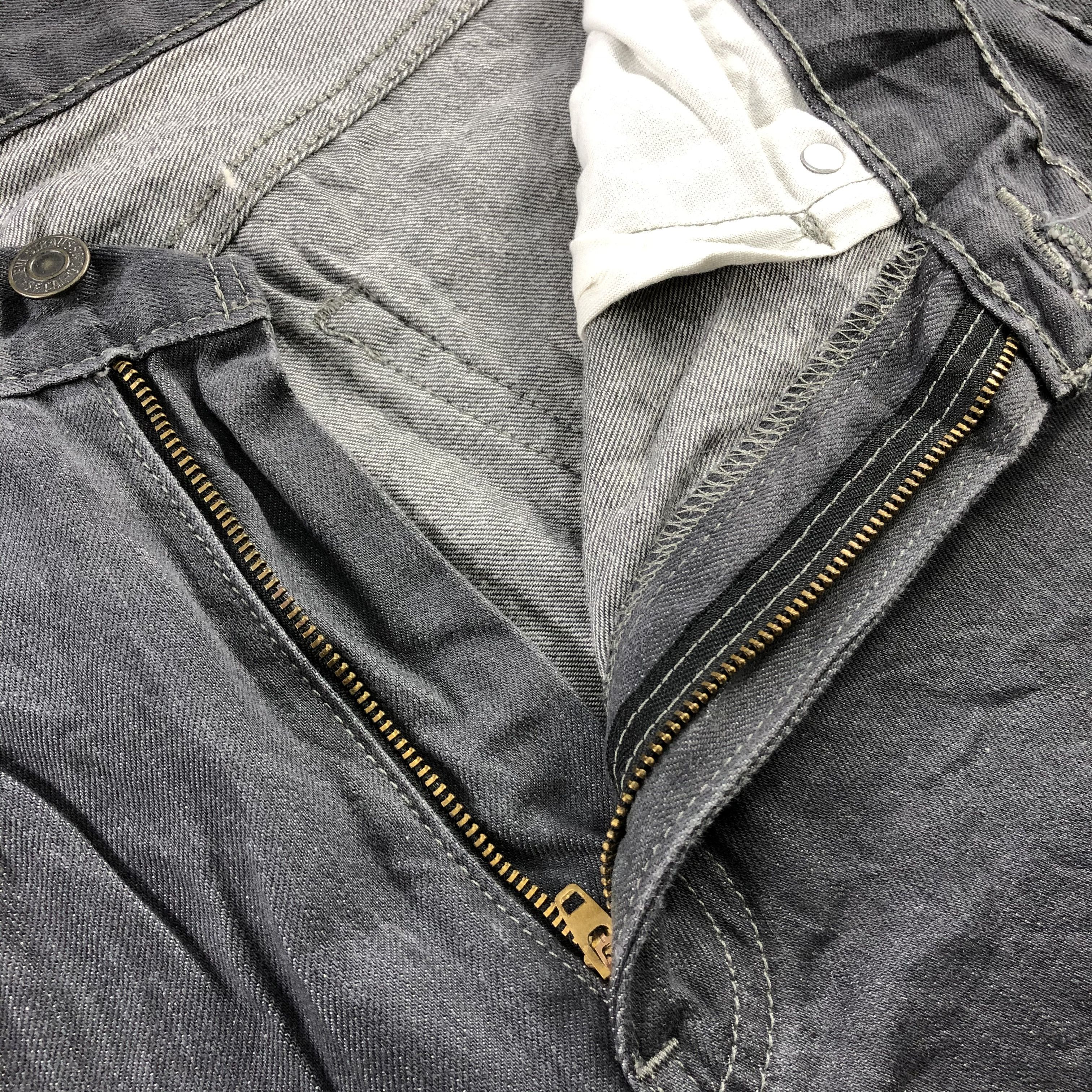 Levi's × Vintage Vintage Faded Black Levis 505 Jeans-JM2828 Size US 34 / EU 50 - 7 Thumbnail