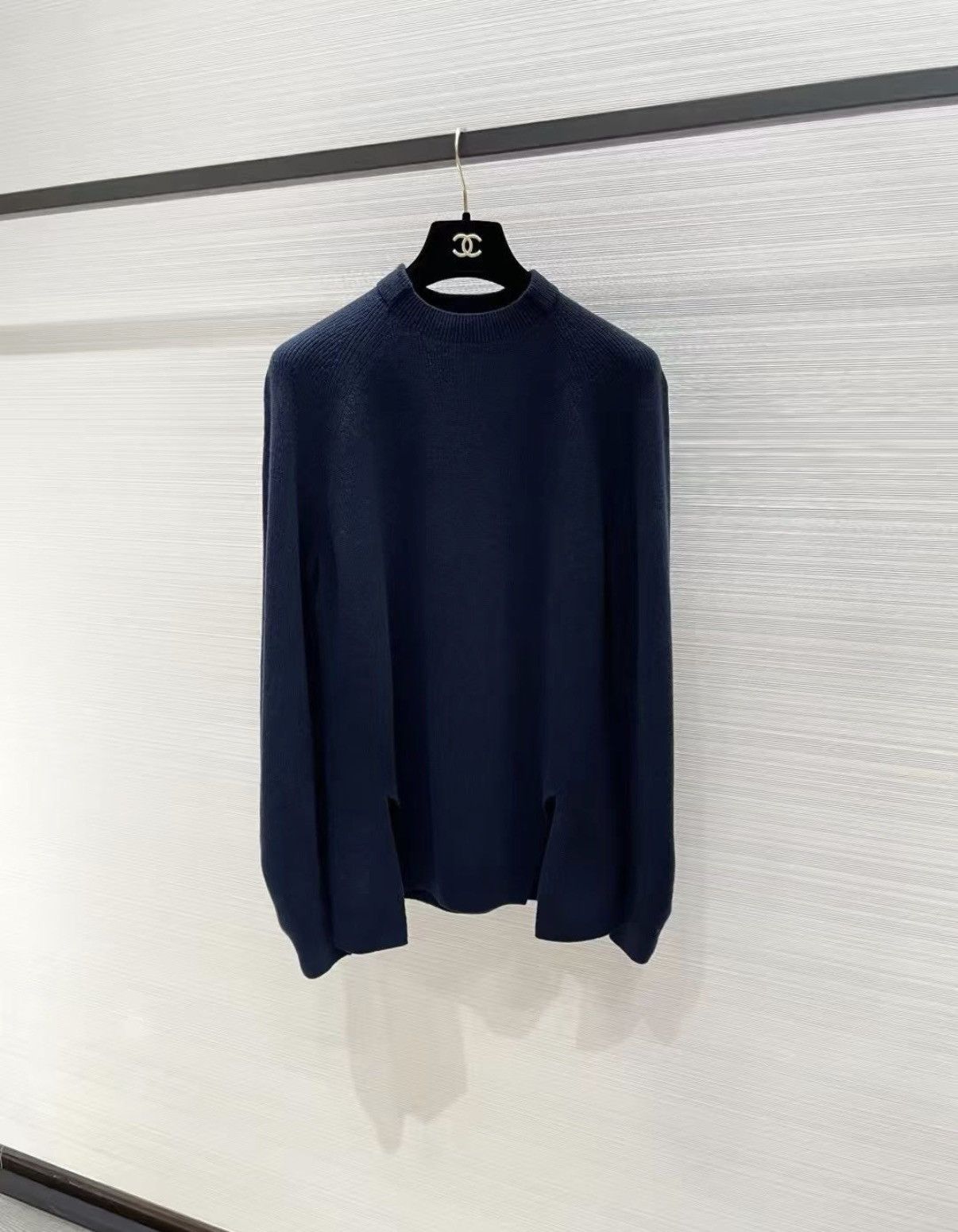 Loro Piana Loro Piana Classic Blue Cashmere Sweater J33 Size M / US 6-8 / IT 42-44 - 1 Thumbnail