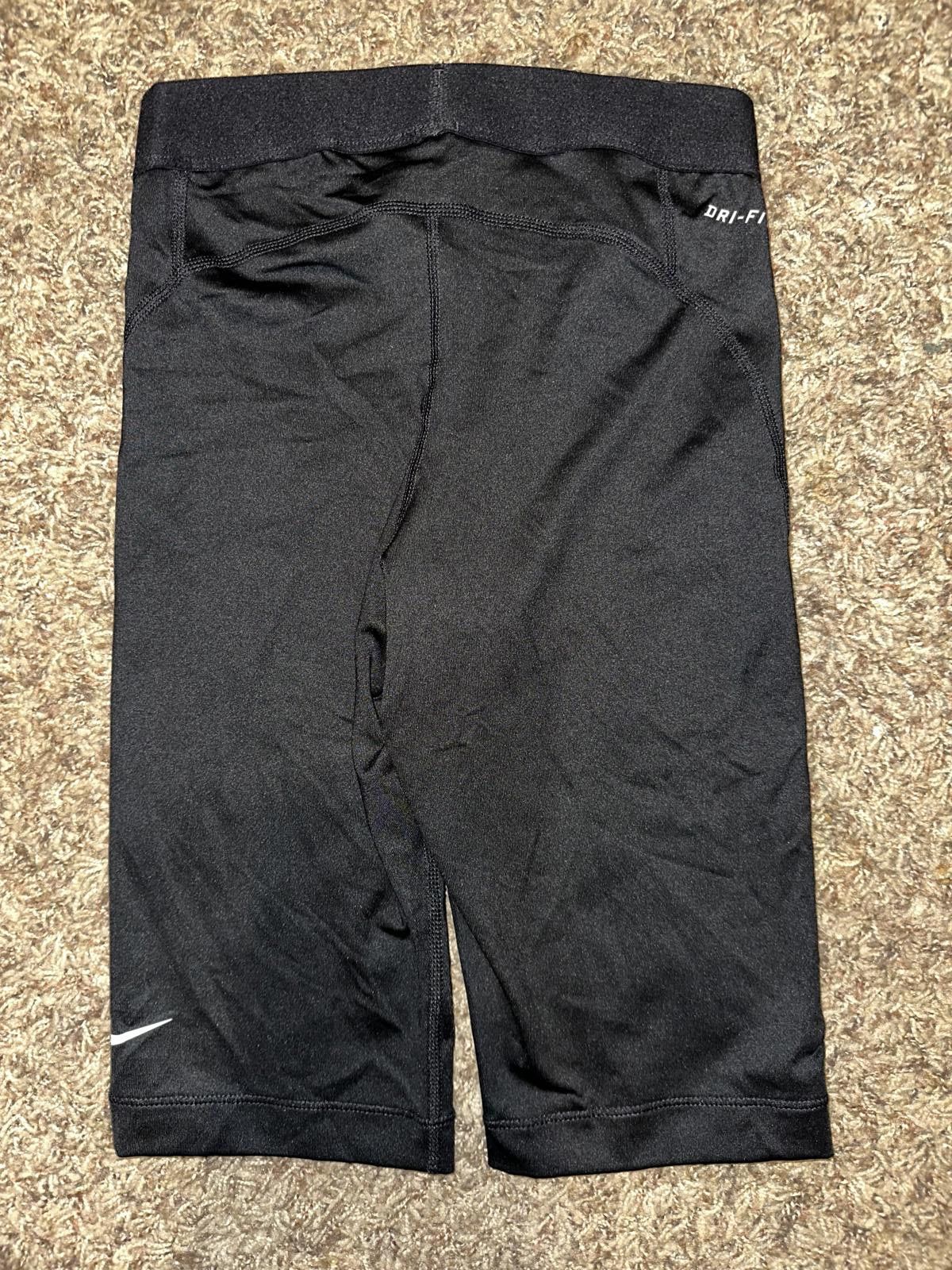 Nike Nike Women's 11.0" Compression Yoga/Gym Black Shorts Size 26" / US 2 / IT 38 - 6 Thumbnail