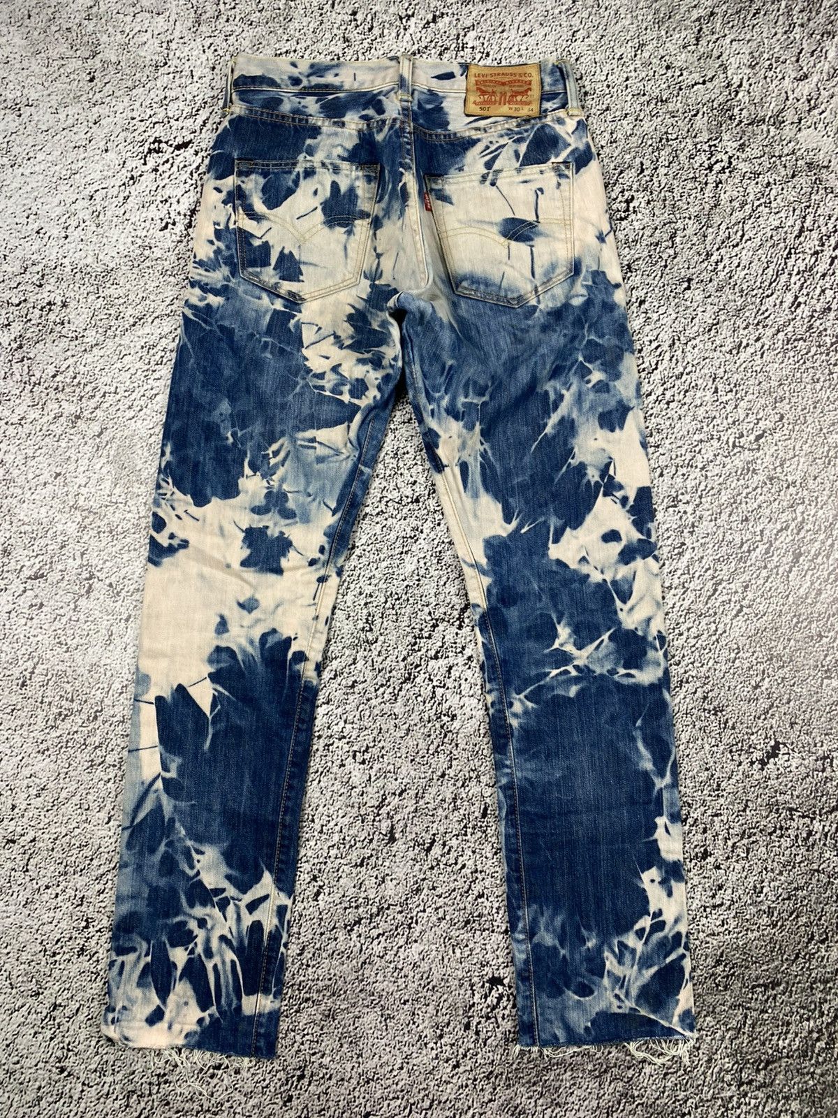 Levi's Vintage Y2K Levi’s 501 tie dye denim jeans streetwear 30 Size US 30 / EU 46 - 1 Thumbnail