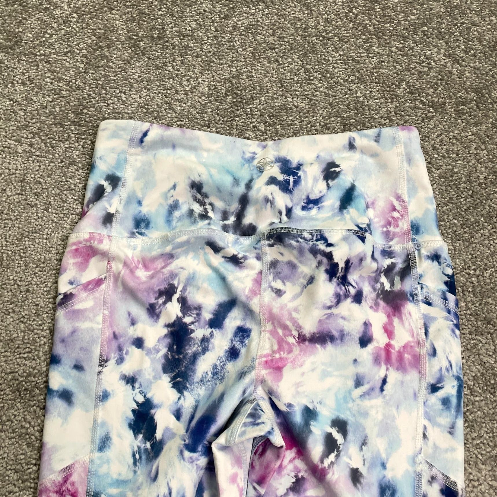Vintage Gaiam Leggings Womens XS Multi Floral Compression Athletic Activewear Outdoor Athleisure 24x22 Size 26" / US 2 / IT 38 - 3 Thumbnail