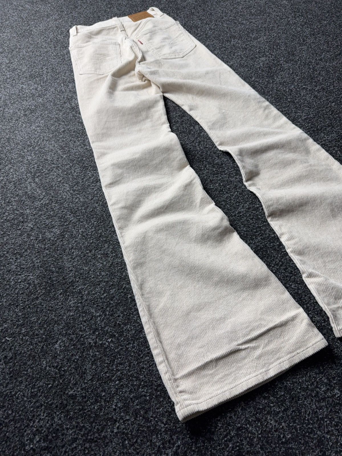 Levi's Retro Style 70s Levi’s Corduroy Flared Pants Cream Y2K 00s Size 23" - 11 Thumbnail