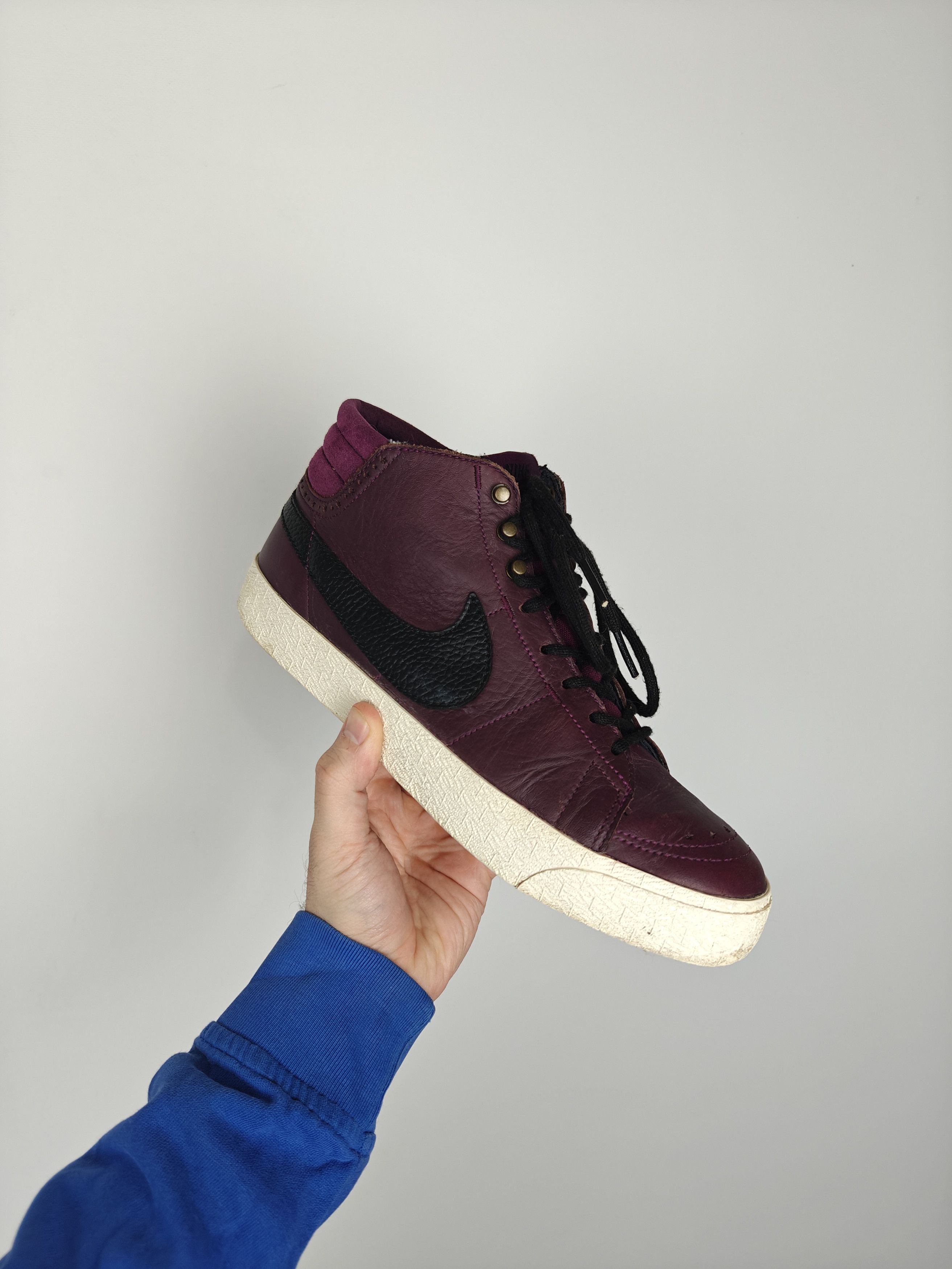 Nike Blazer Low Trainers 511242-601 Purple Leather Slighty Shoes, Women's (Size 9.5)
