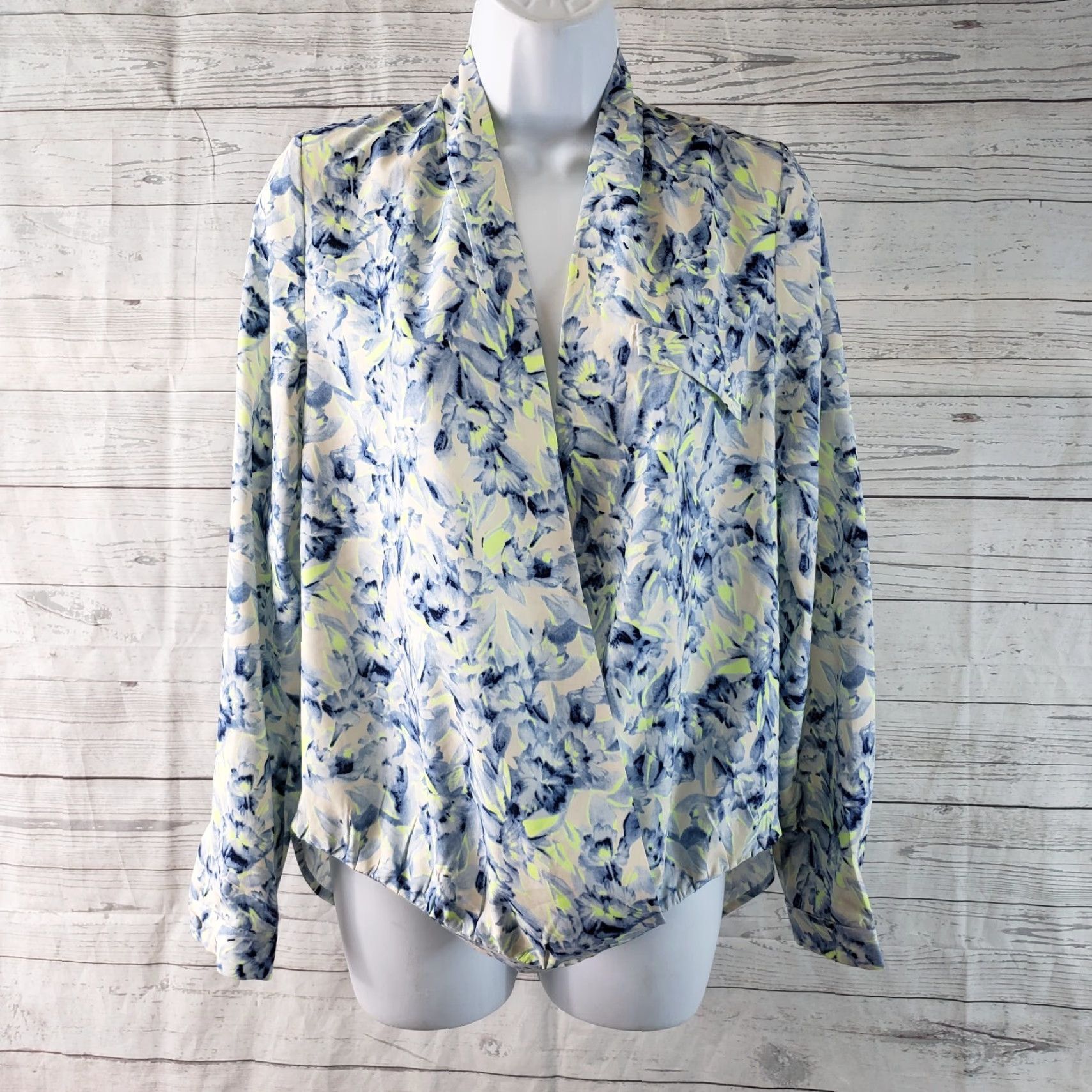 Vintage Lovers+Friends Womens Blouse S Blue Floral Long Sleeve V-Neck Shirt Size S / US 4 / IT 40 - 2 Thumbnail