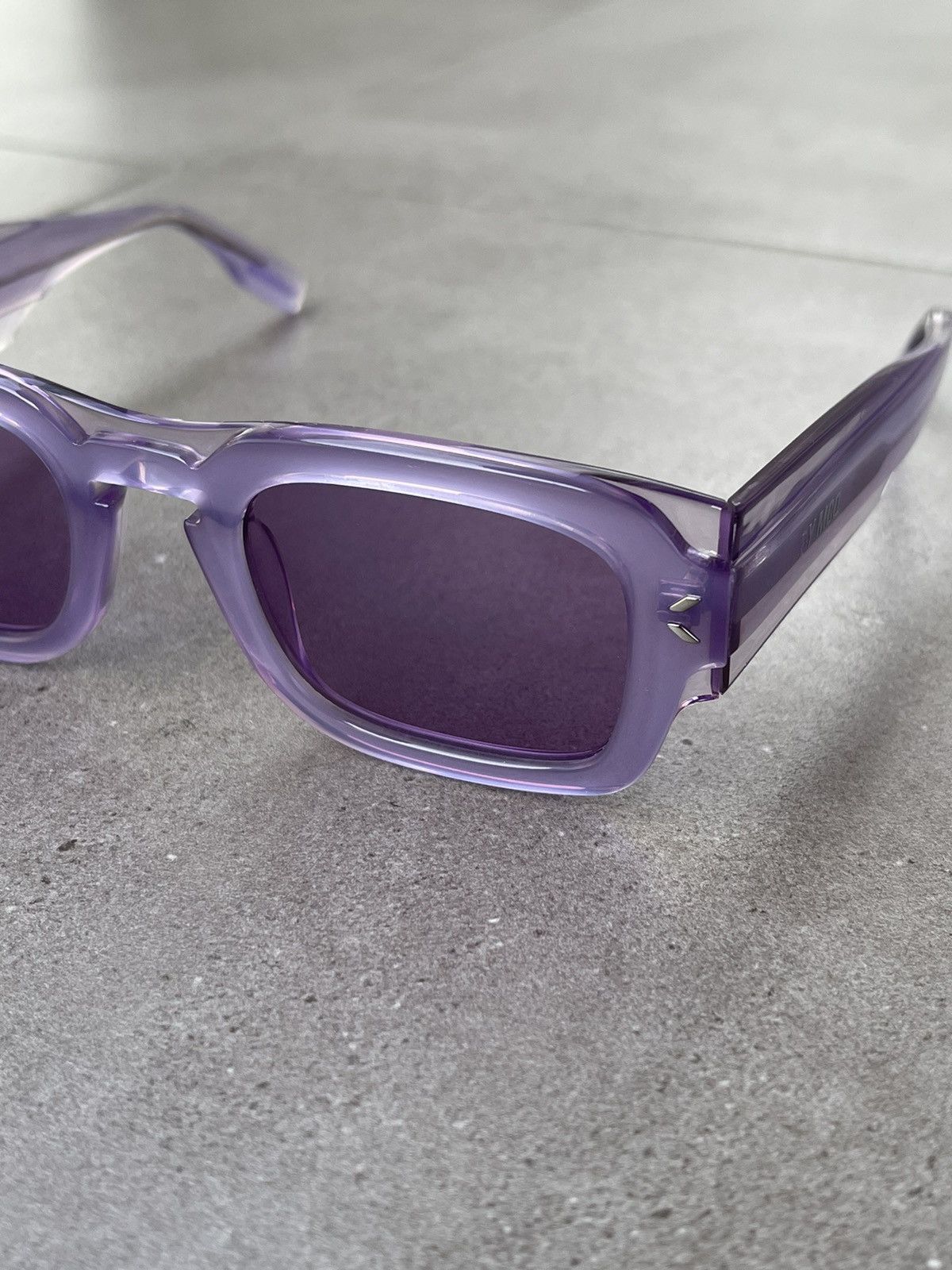 Alexander McQueen × McQ Alexander McQueen !DS! SS23 Alexander Mcqueen MQ0359S Violet Square Sunglasses Size ONE SIZE - 6 Thumbnail