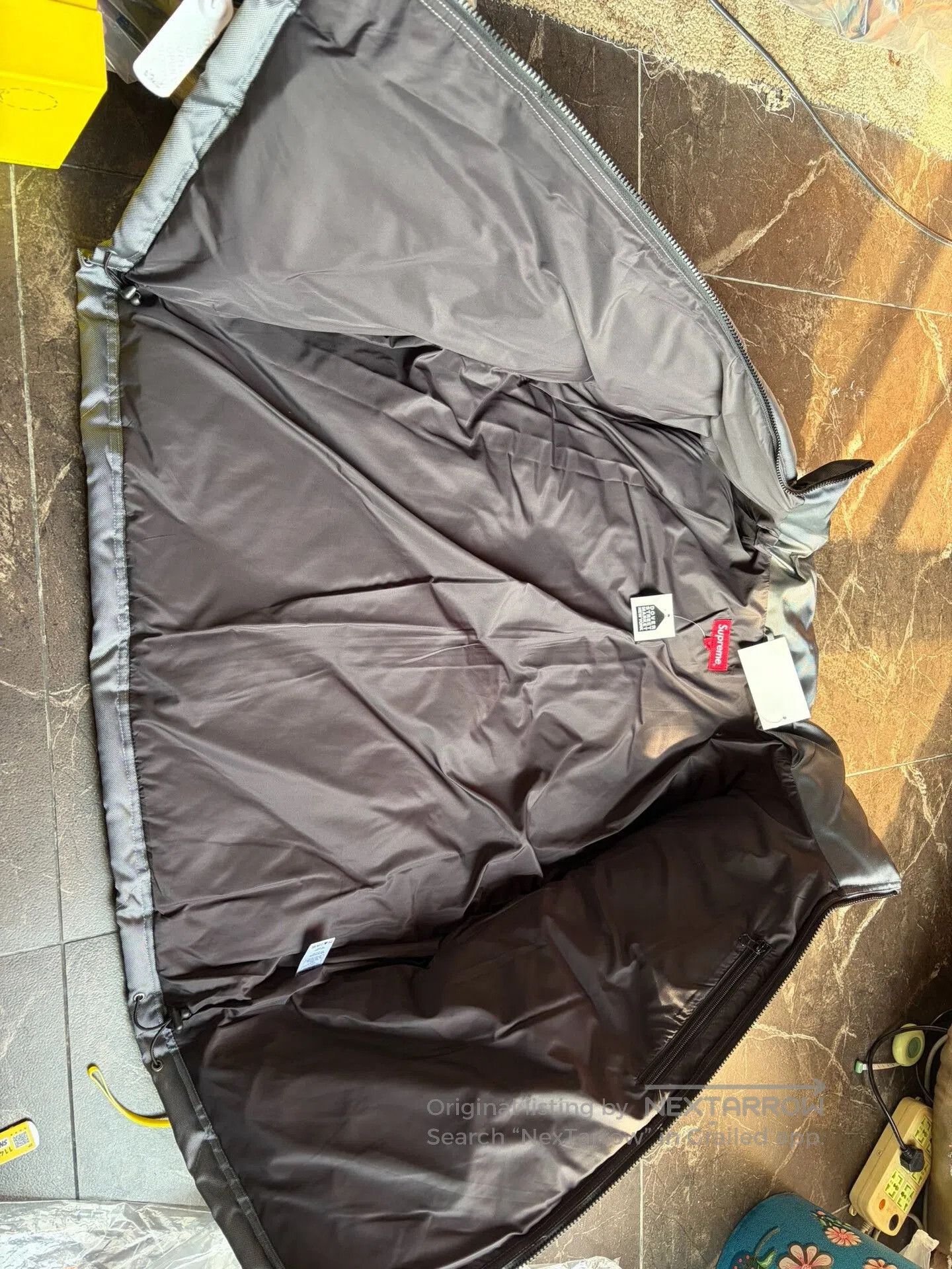 Supreme Supreme FW19 Silver Reflective Jacket L. Size US L / EU 52-54 / 3 - 4 Thumbnail