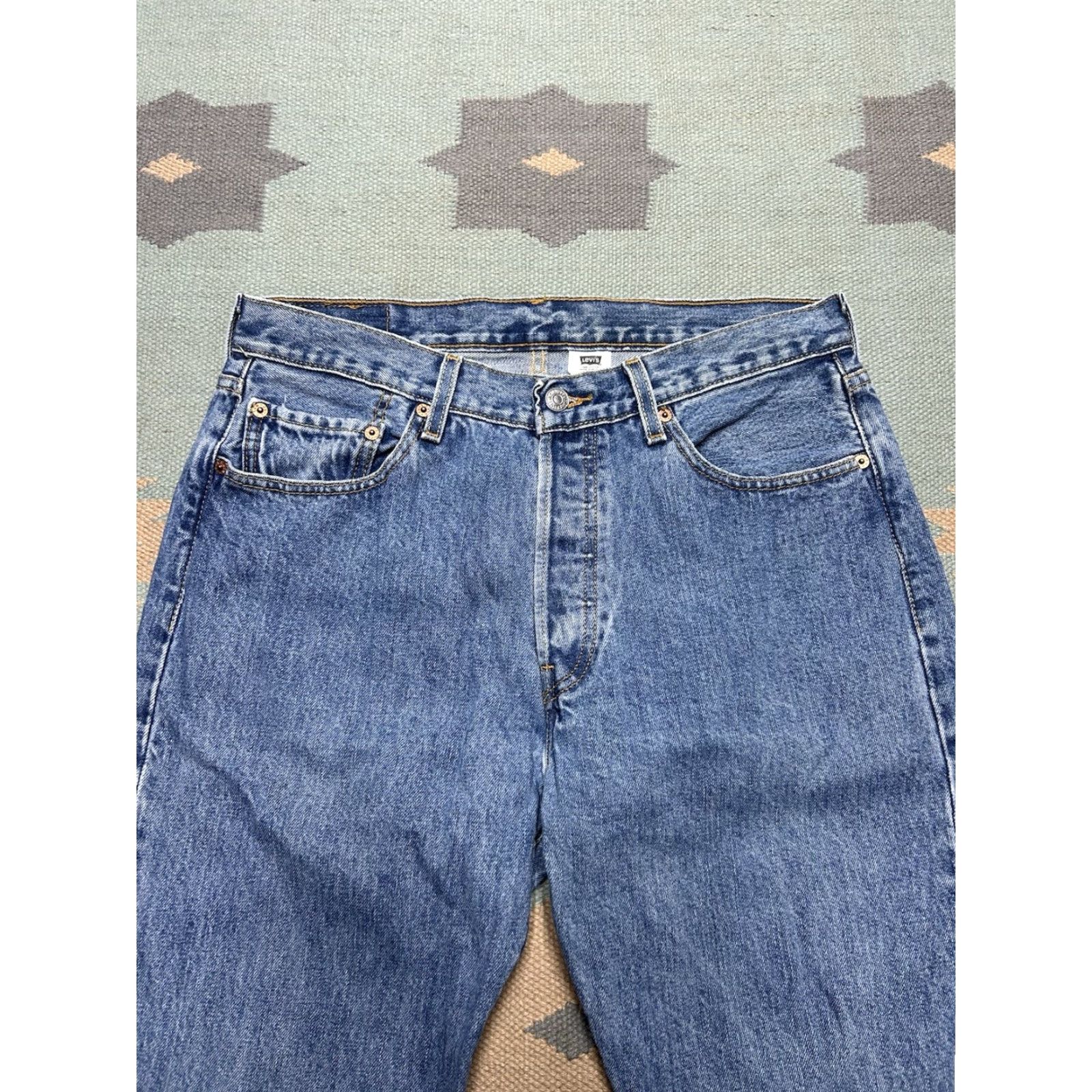 Levi's VINTAGE Levi’s 501 XX Jeans Straight Leg Men's 90s Medium Wash 32x31 Blue Button Fly 501XX Casual Classic 90s Mens Size US 32 / EU 48 - 7 Thumbnail