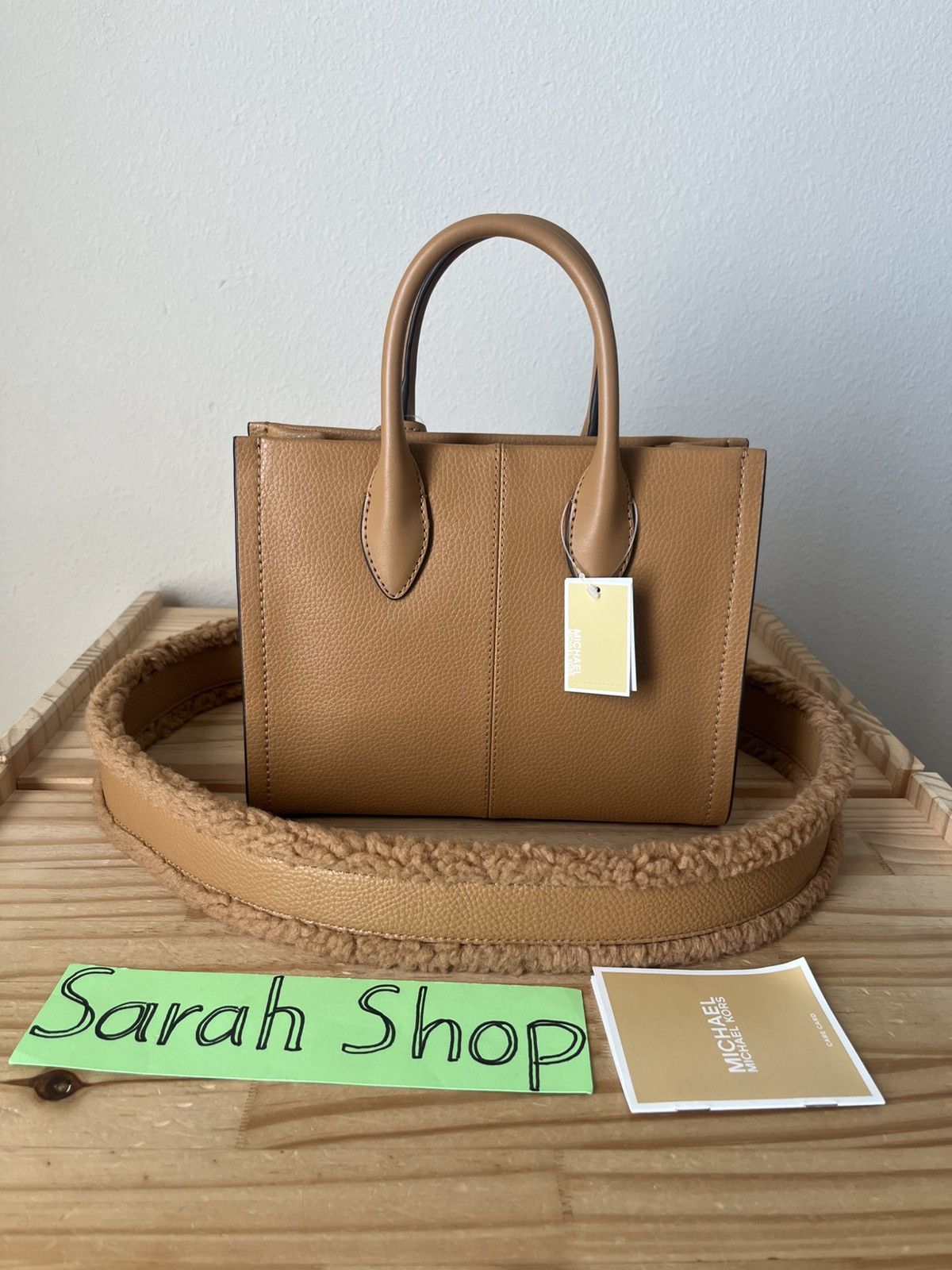 Michael Kors Michael Kors Purse Size ONE SIZE - 2 Thumbnail