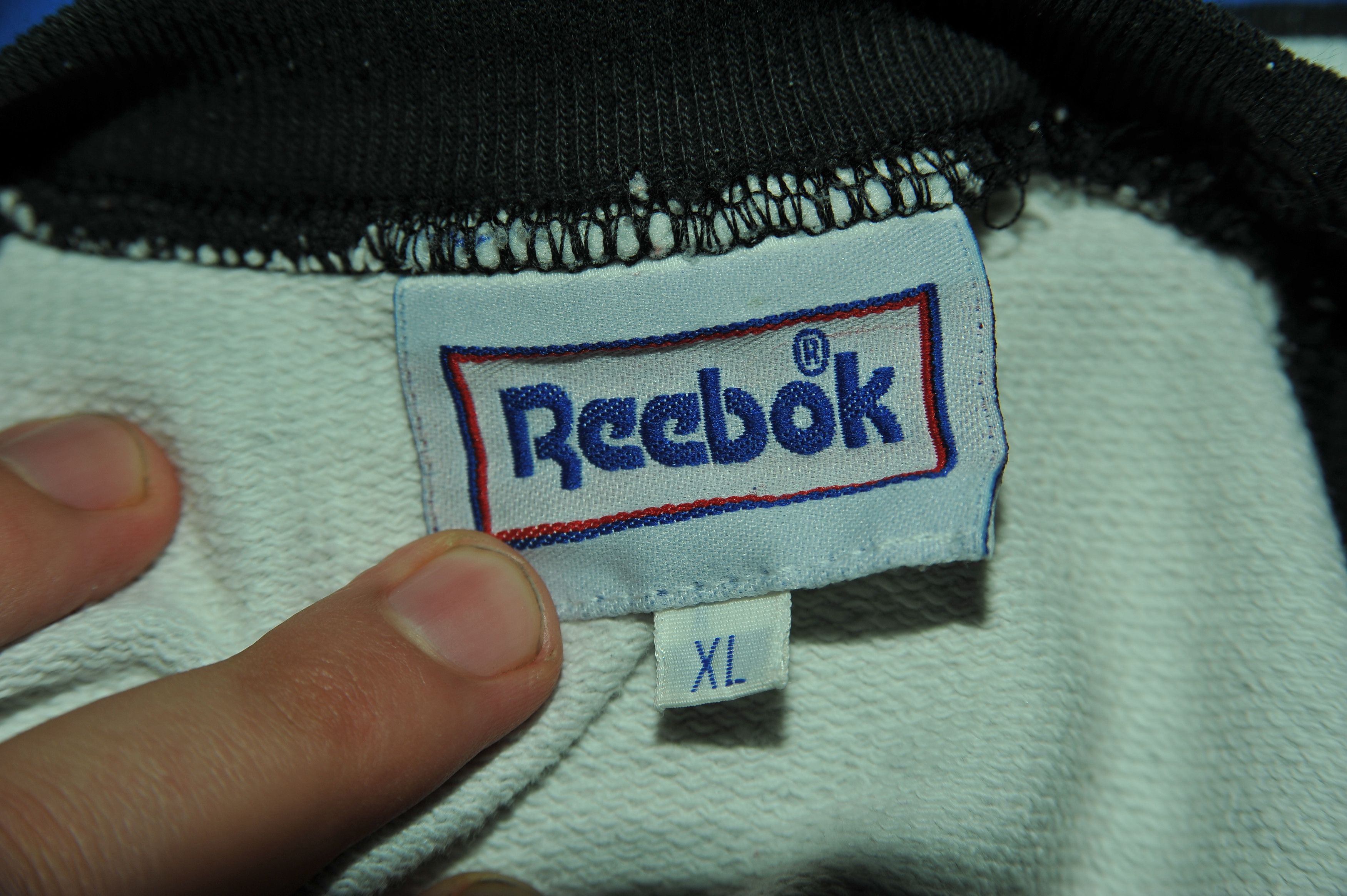 Reebok Vintage Reebok Shaq 32 T-shirt Size US XL / EU 56 / 4 - 4 Thumbnail