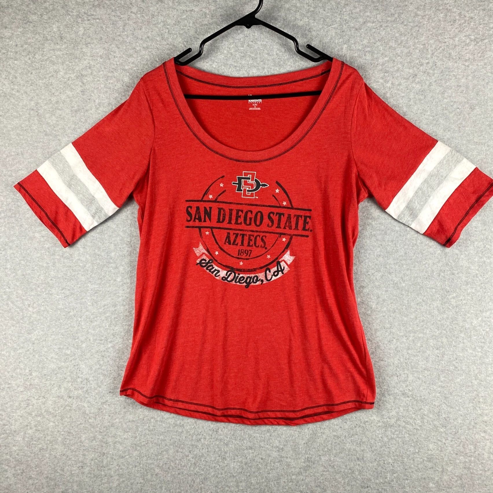 Vintage VINTAGE San Diego State Aztecs Shirt Knights Apparel Raglan Sleeve Red XL Womens Regular Fit Centered Aztec Modern Logo T-Shirt Size XL / US 12-14 / IT 48-50 - 2 Thumbnail