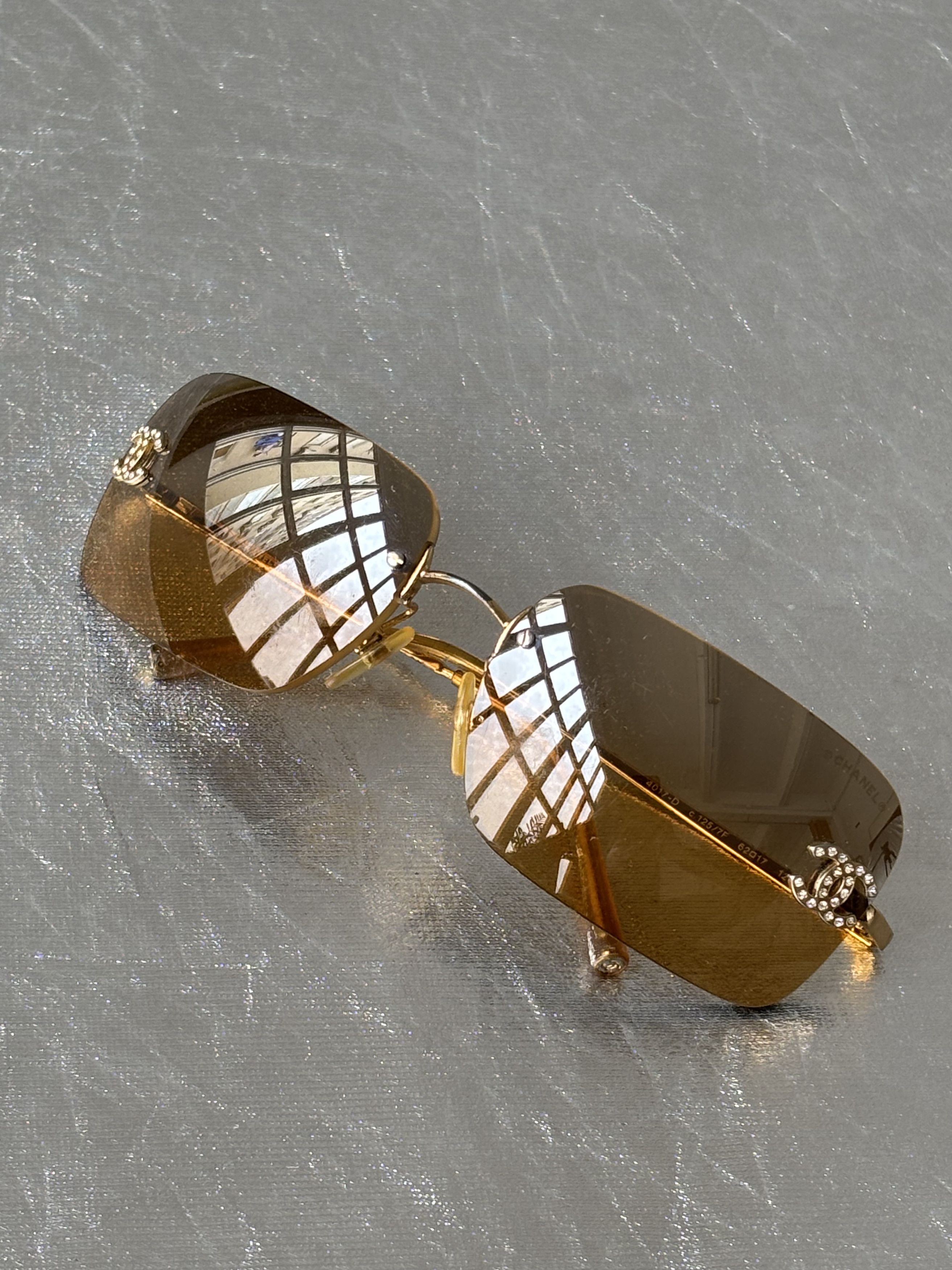 Chanel CHANEL Sunglasses 4017-D Rimless Rhinestones Vintage Size ONE SIZE - 3 Thumbnail