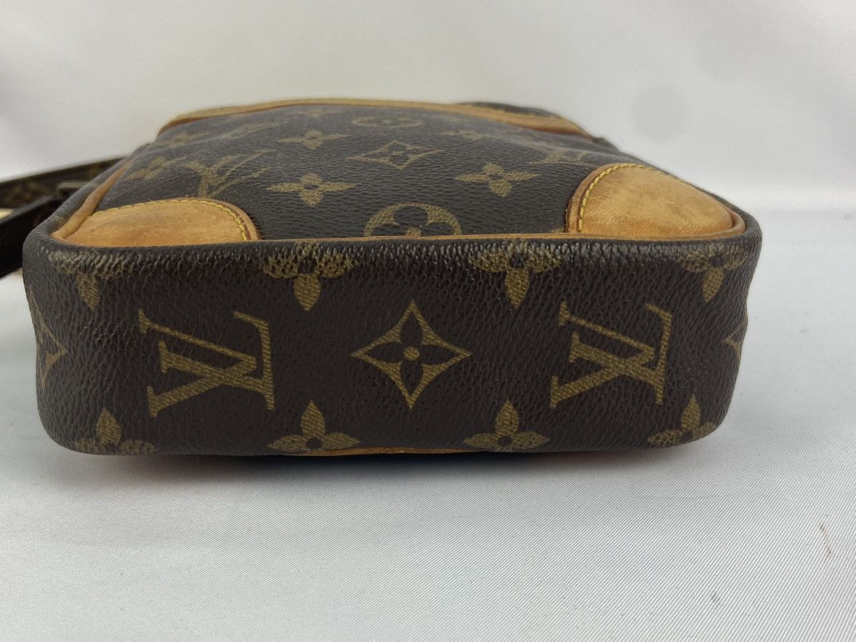 Louis Vuitton Aithentic Louis Vuitton monogram Danube crossbody Size ONE SIZE - 7 Thumbnail