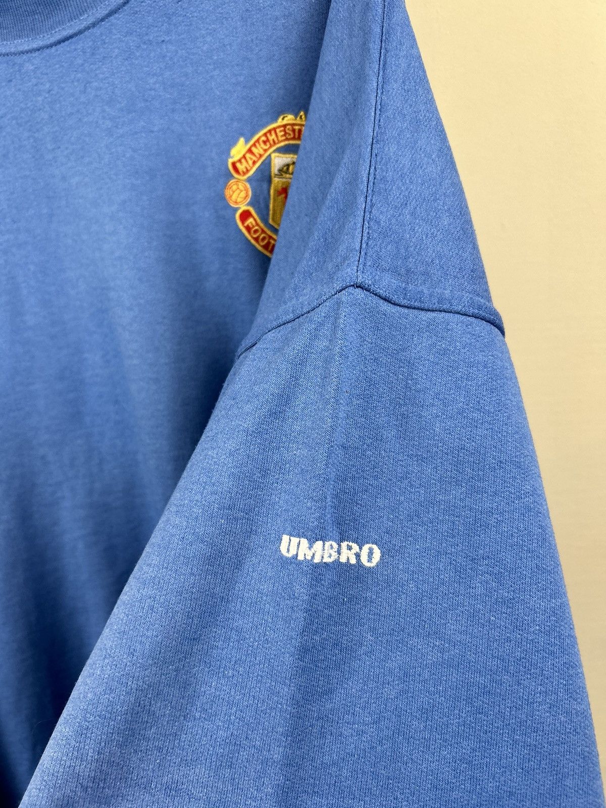 Umbro Vintage 90s Manchester United Umbro Sweatshirt Jersey Size US L / EU 52-54 / 3 - 12 Thumbnail