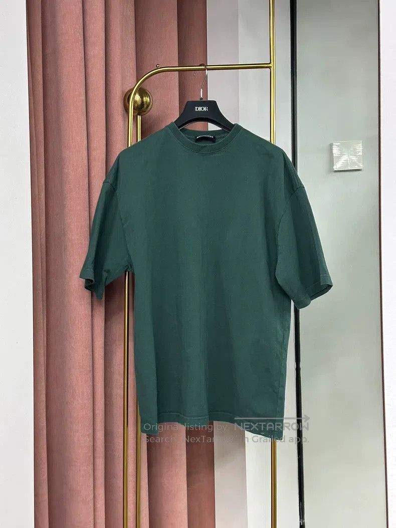 Balenciaga Balenciaga Green back letter logo short sleeve at-shirt to Size US XS / EU 42 / 0 - 2 Thumbnail