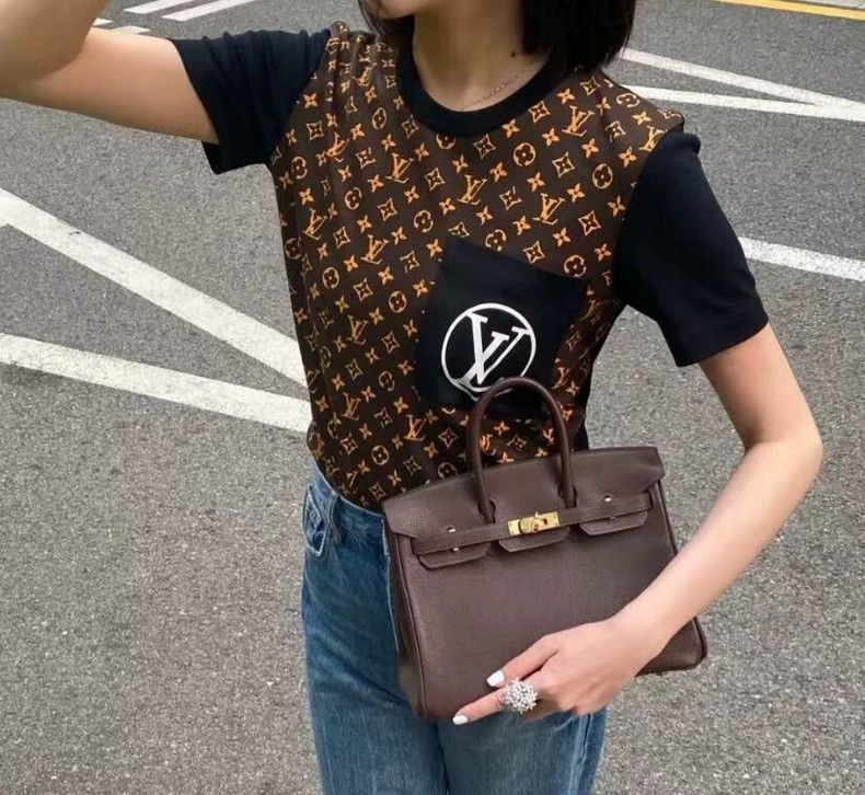 Louis Vuitton Louis Vuitton Color-block logo full-print cotton crewneck Size S / US 4 / IT 40 - 8 Thumbnail