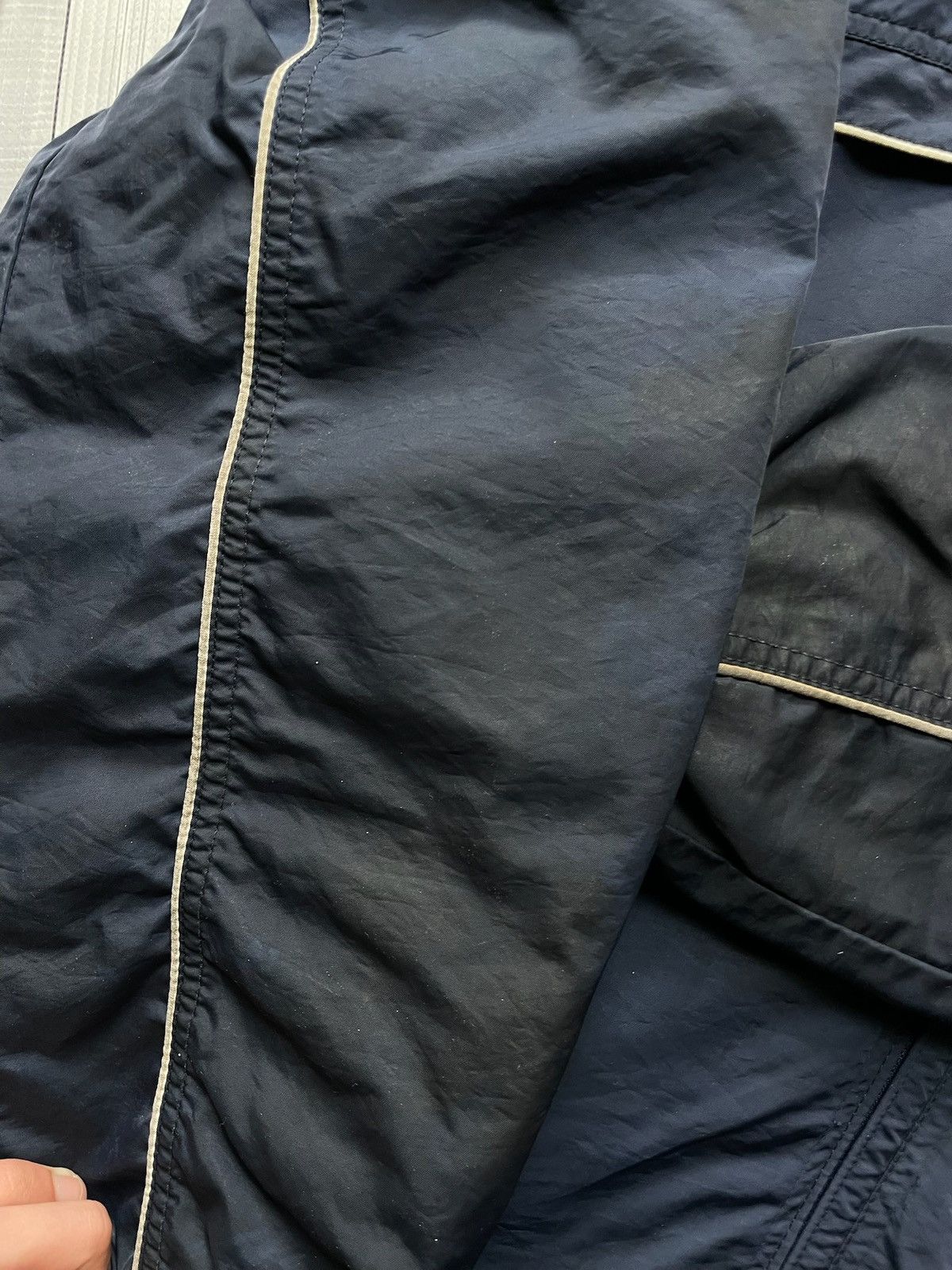 Nike × Vintage Vintage Nike jacket size L logo distressed Size US L / EU 52-54 / 3 - 9 Thumbnail