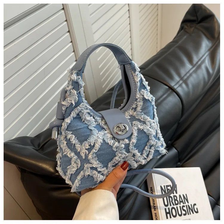 Vintage Frail Detailed Fuzzy Hobo Mini Bag Aesthetic Pinterest y2k Size ONE SIZE - 8 Thumbnail