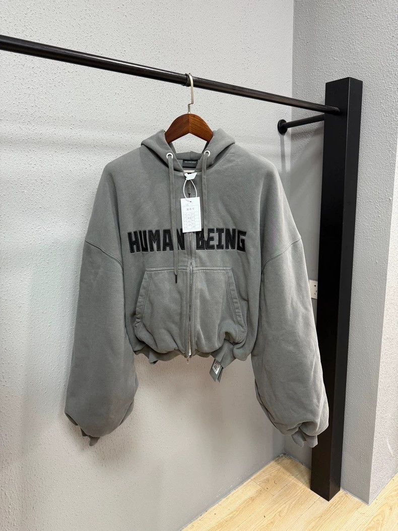 服/ファッション Balenciaga HUMAN BEING Bomber Hoodie  S It's a tribute to fashion that has a point of view.” Demna's SS25