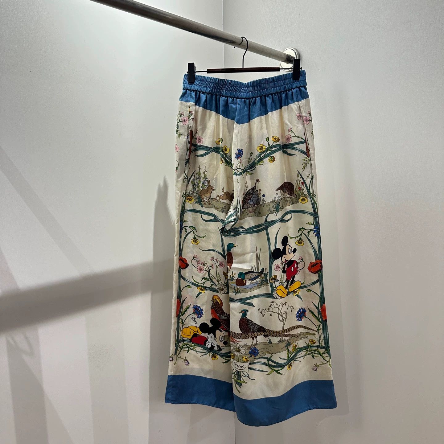 Gucci Gucci x Disney may776 cartoon silk trousers 40 Size 27" / US 4 / IT 40 - 2 Thumbnail