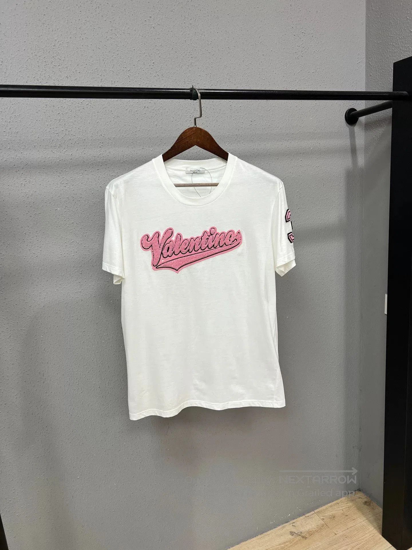 Valentino Valentino Short Sleeve Top. Size M / US 6-8 / IT 42-44 - 1 Thumbnail