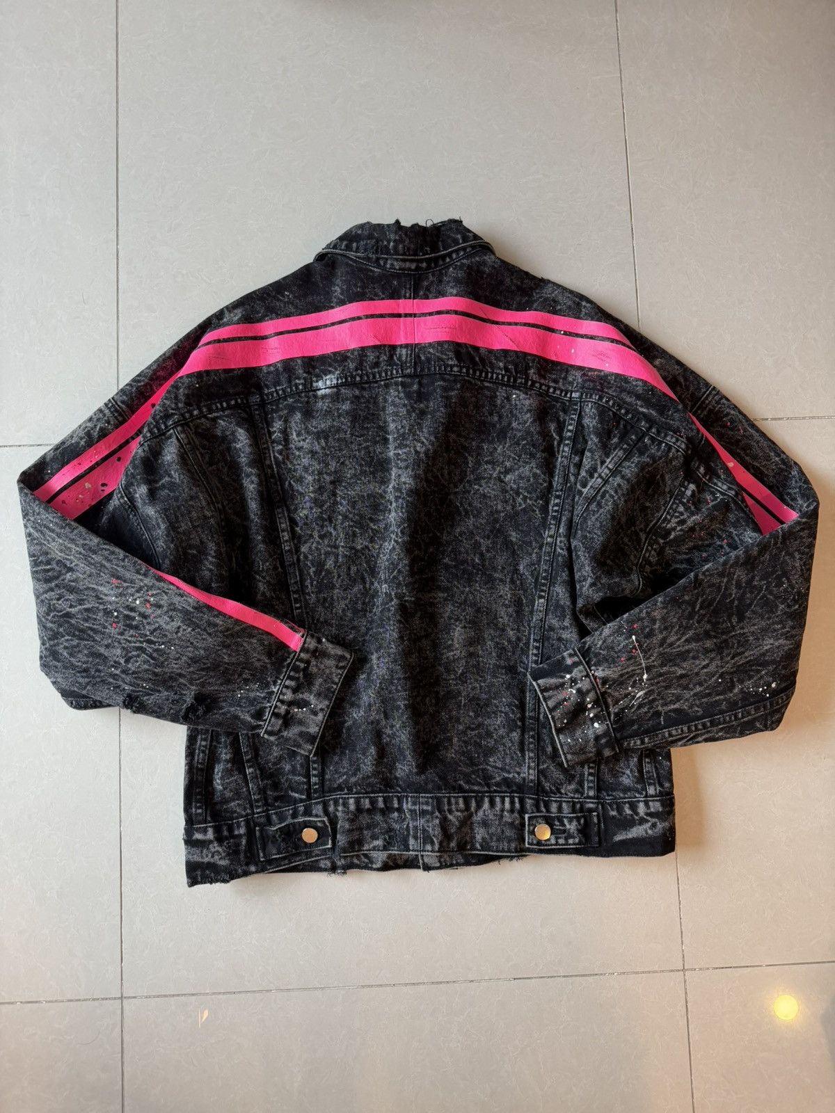 Amiri AMIRI DISTRESS BLACK DENIM JACKET EITH PINK STRIPE Size US S / EU 44-46 / 1 - 2 Thumbnail
