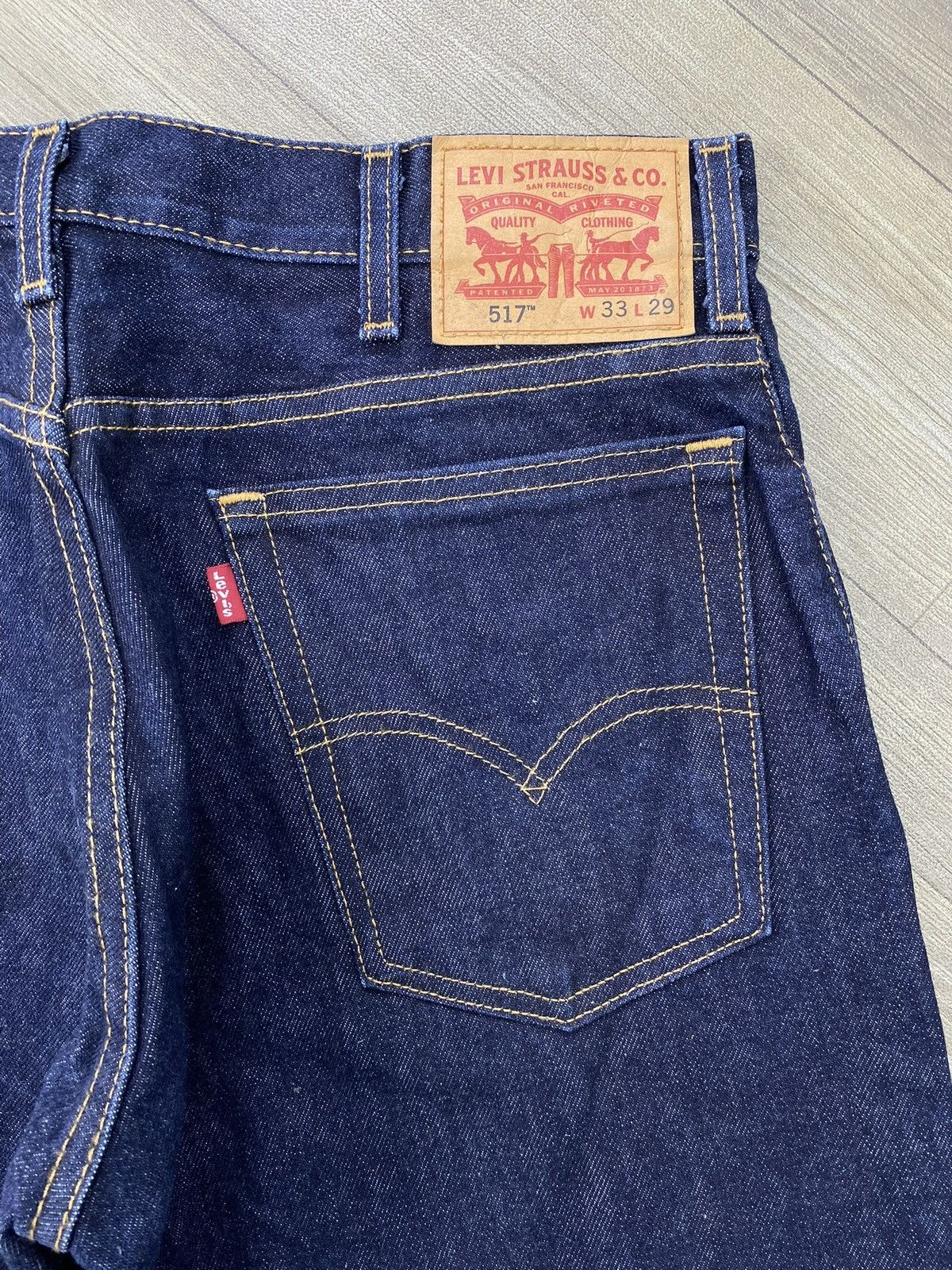 Levi's Vintage Clothing 2000s Vintage Levis 517 Bell Button Bootcut Flared Jeans Size US 33 - 13 Thumbnail