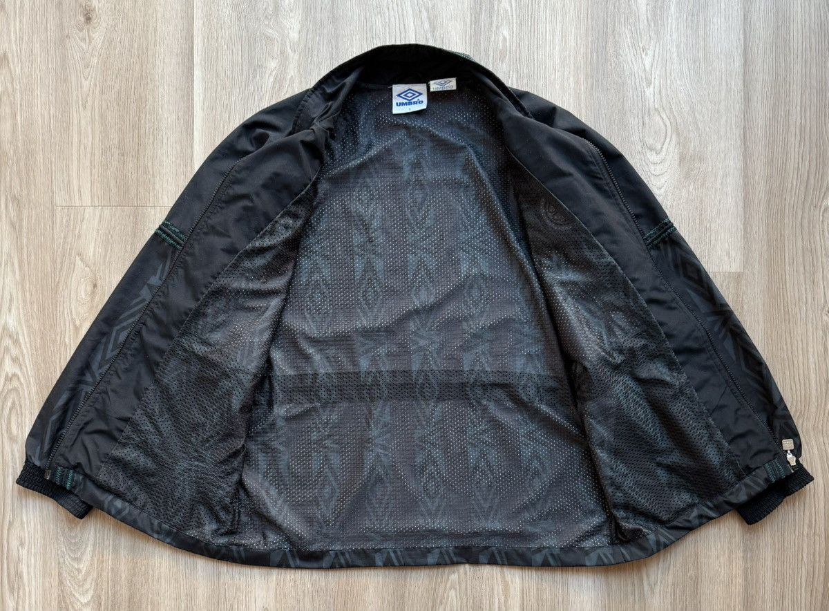 Umbro Vintage 90s Umbro Celtic Football Soccer Track Jacket Size US S / EU 44-46 / 1 - 7 Thumbnail