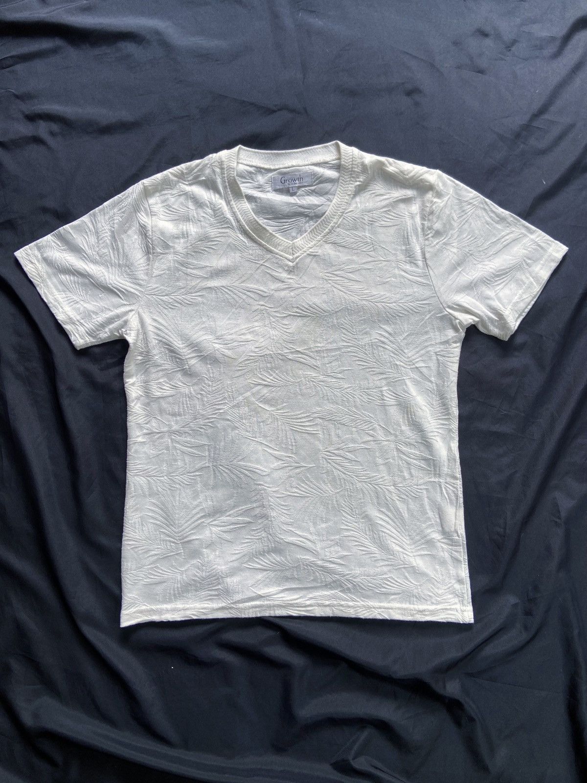 GROWTH LEAF BY IN THE ATTIC CASUAL TEE