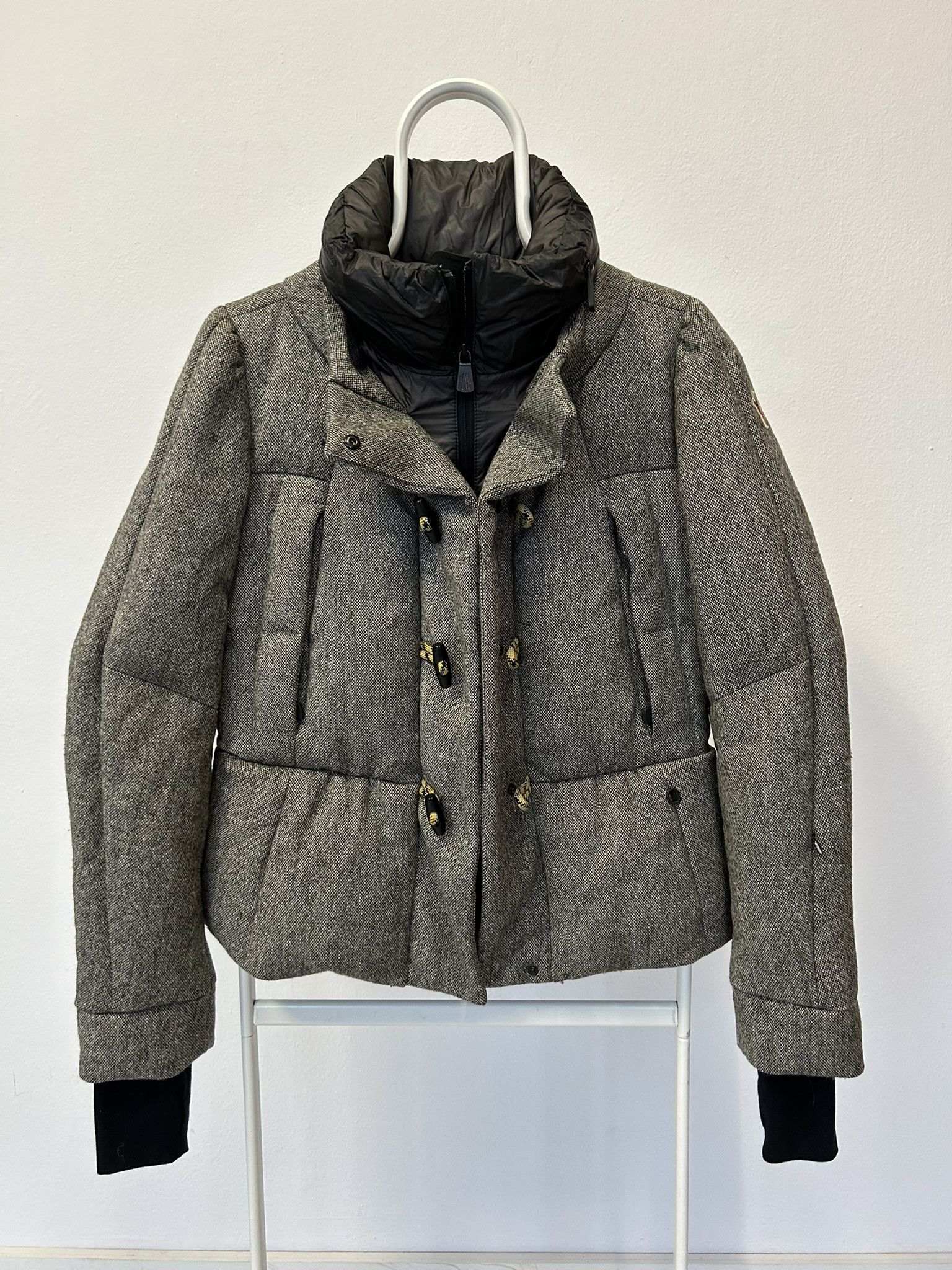 Moncler Moncler grenoble medel giubbotto wool puffer jacket Size M / US 6-8 / IT 42-44 - 3 Thumbnail