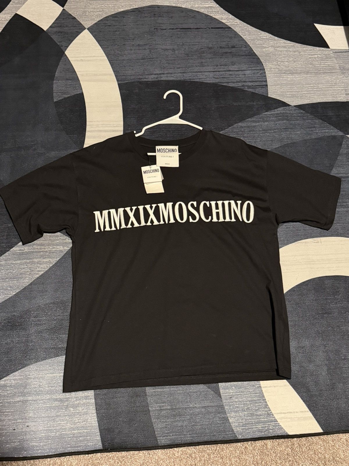 Moschino Brand new extra large Size US XL / EU 56 / 4 - 1 Thumbnail
