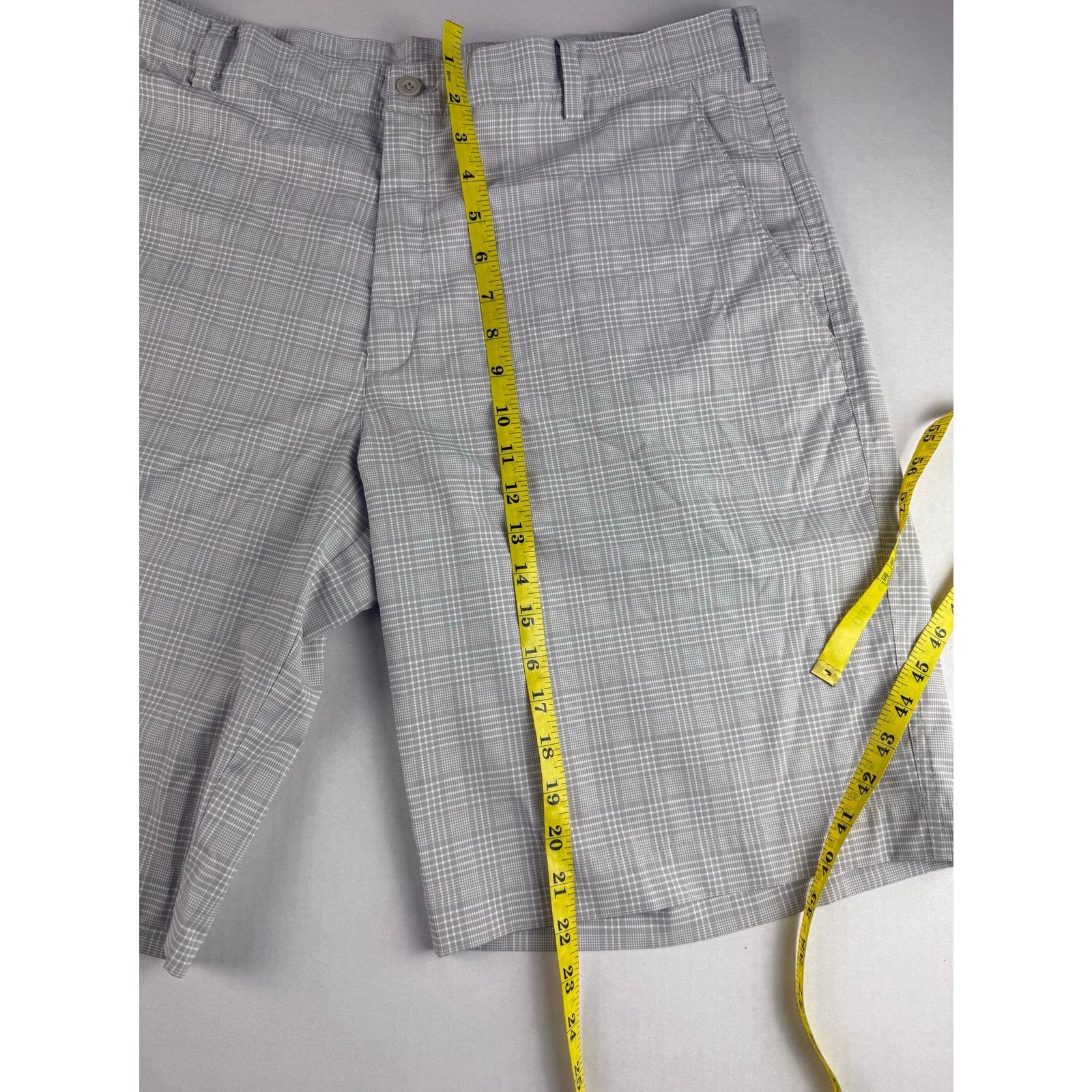 Nike Nike Golf Men's Shorts - Size 38 - Great Condition Size US 38 / EU 54 - 8 Thumbnail