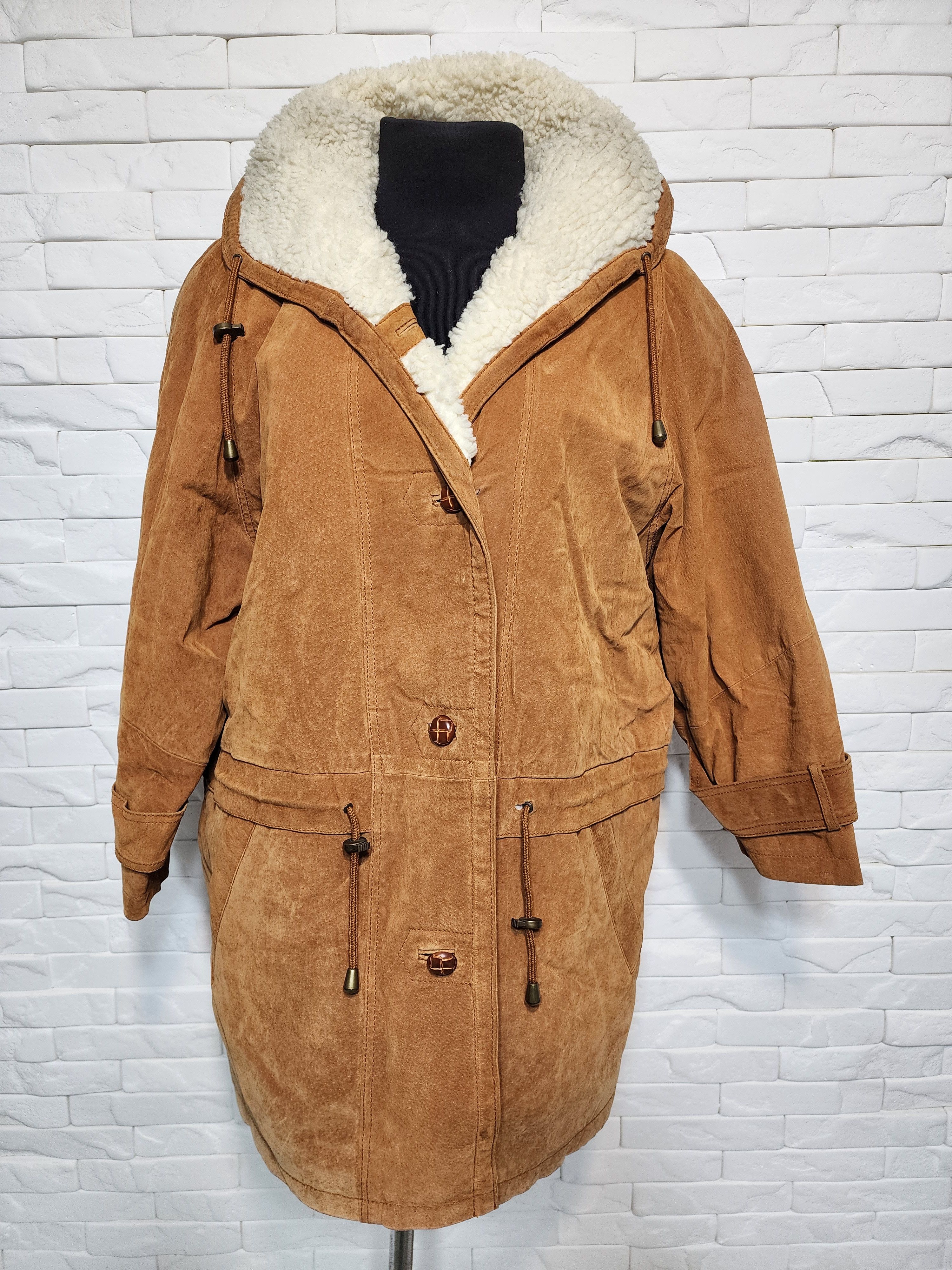 Genuine Leather Brown Women's Fur Jacket: Women's Vintage Button Coat Size XL / US 12-14 / IT 48-50 - 1 Thumbnail