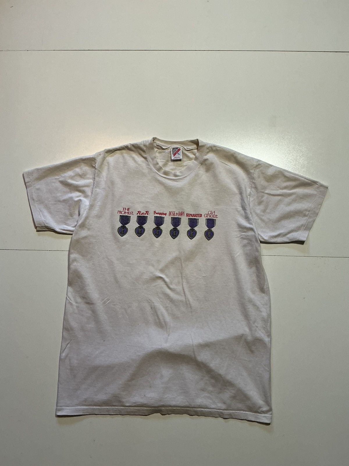 Jerzees Vintage Jerzees Purple Heart Vietnam War Story T-Shirt Size US XL / EU 56 / 4 - 3 Thumbnail