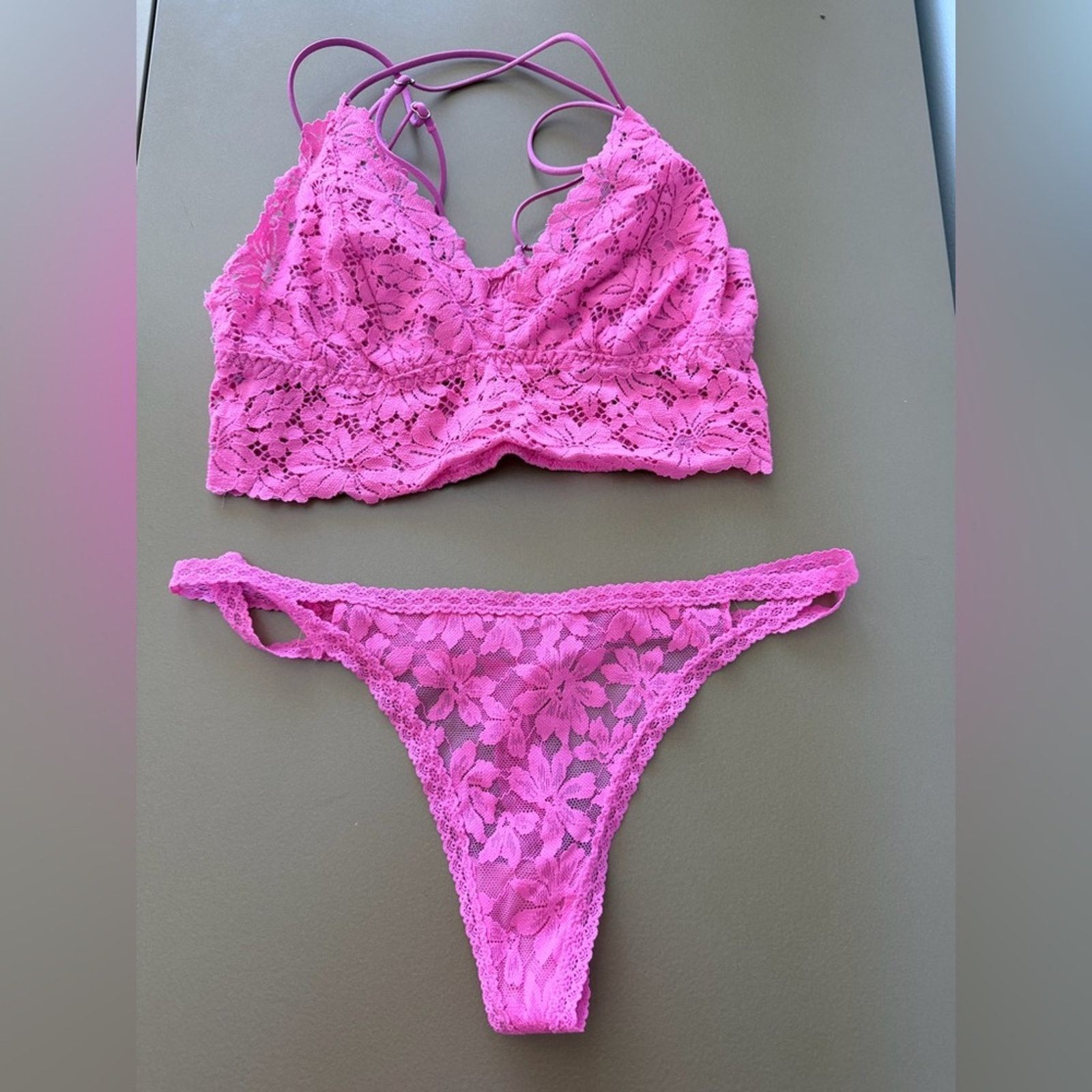 Victoria's Secret Victoria Secret Pink Lace Bralette & Panties Matching Set S Size ONE SIZE - 6 Thumbnail
