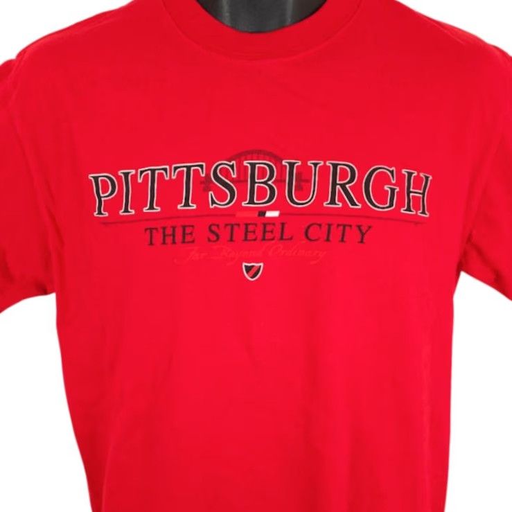 Vintage VINTAGE Perrin Pittsburgh T Shirt Mens M Red 90s Y2K The Steel City Pittsburgh Travel Souvenir 1990s Mens T-Shirt Size US M / EU 48-50 / 2 - 2 Thumbnail