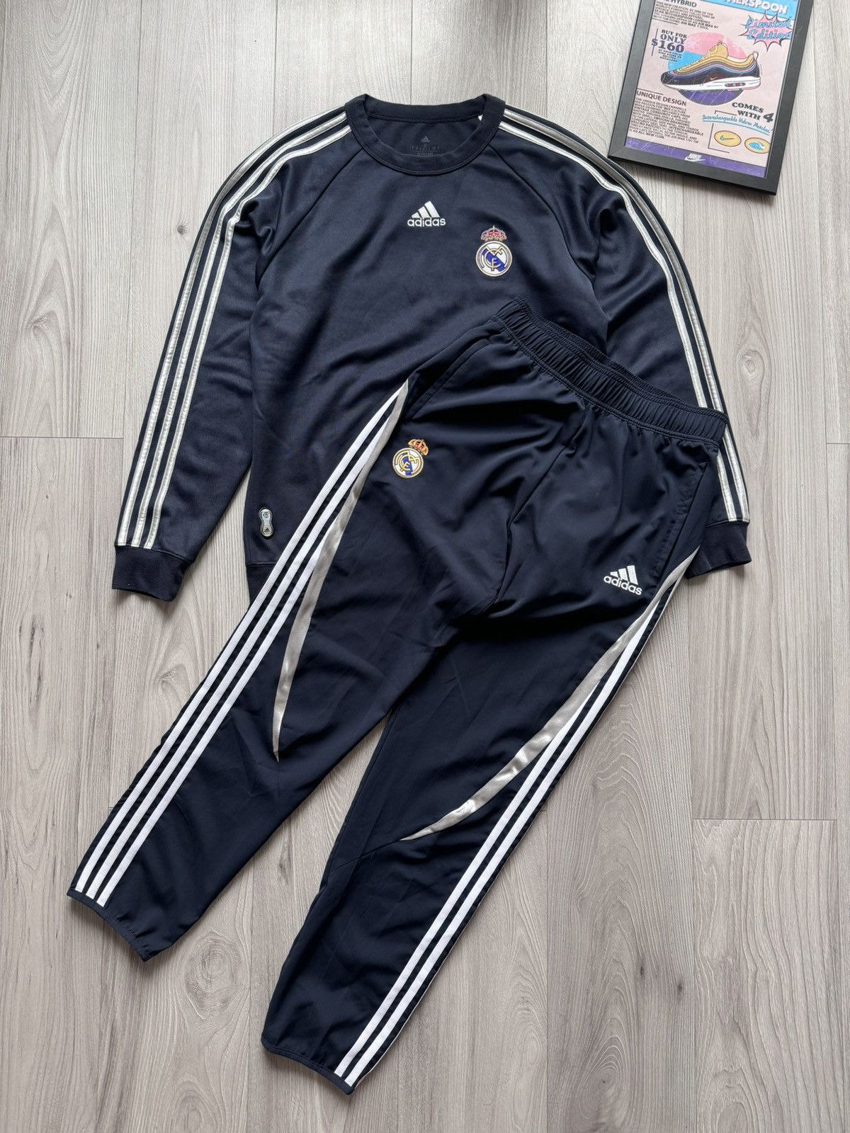 Adidas Adidas Real Madrid tracksuit pants sweatshirt football Size US S / EU 44-46 / 1 - 1 Thumbnail