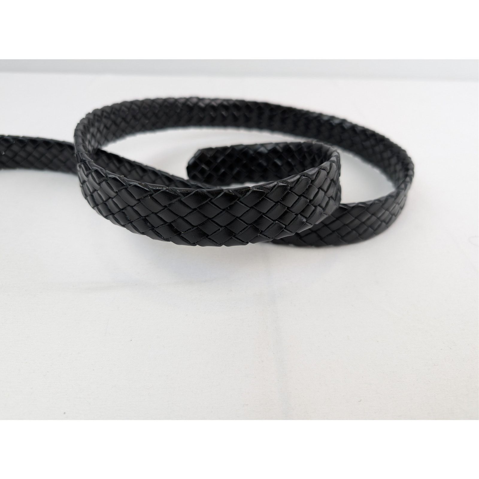 Saint Laurent Paris o1rshd1 Size: 95 / YSL Cintura Misfits C/Tresse Belt Black Size 38 - 9 Thumbnail