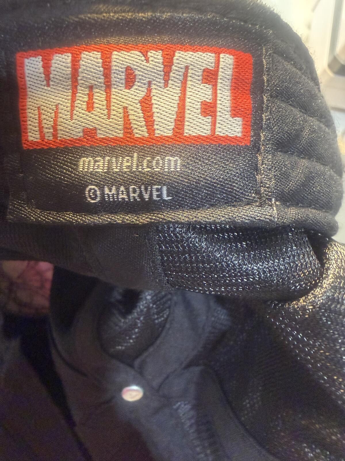 Marvel Comics Marvel Amazing Spiderman Black Velvet Hat cod 3 Size ONE SIZE - 5 Thumbnail