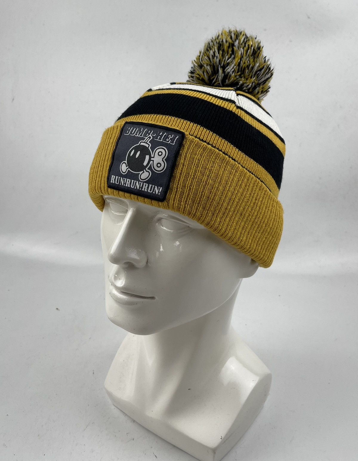 Nintendo super mario bomb beanie hat tc44 Size ONE SIZE - 1 Thumbnail