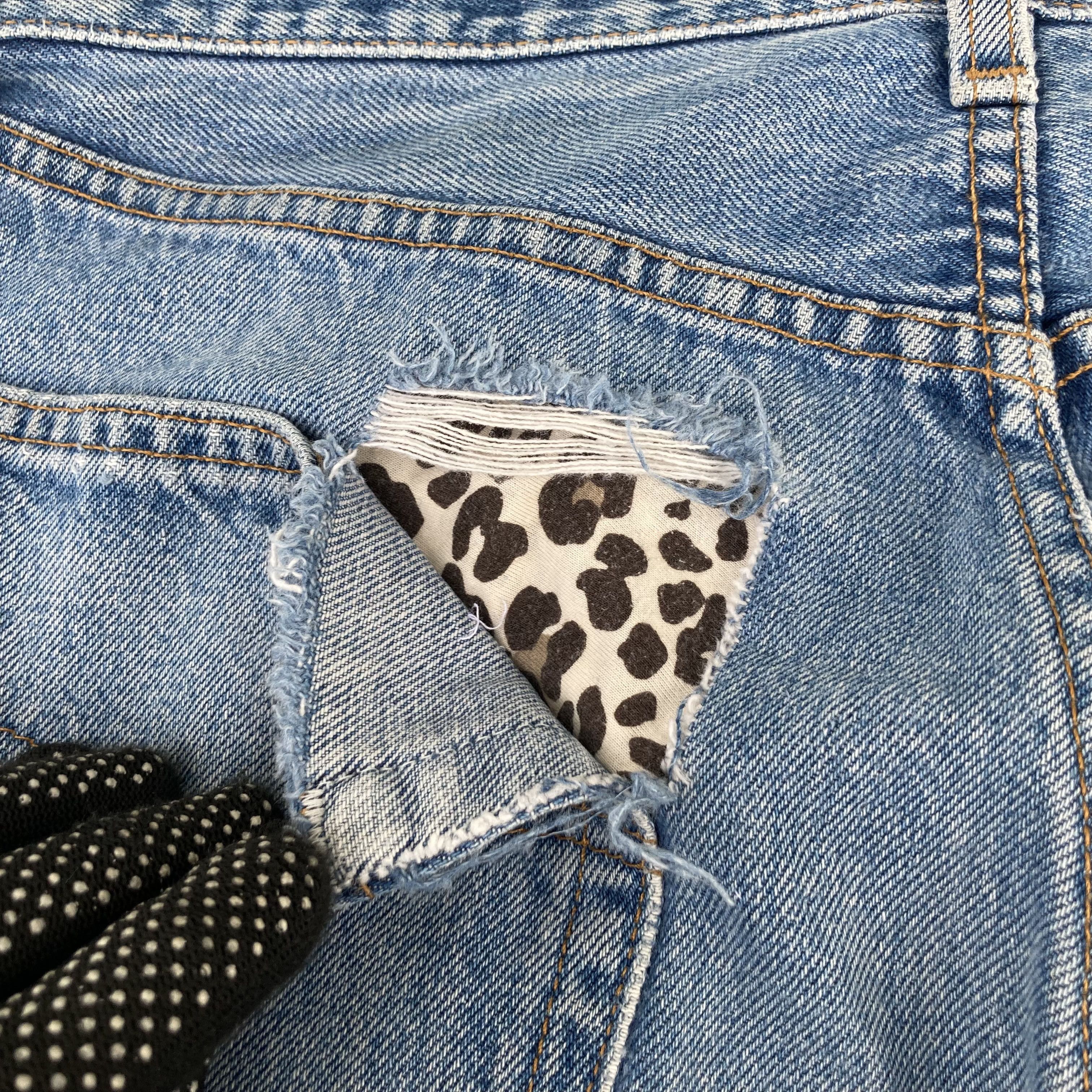 Levi's × Vintage Vtg Levis 501 Distressed Destroy Ripped Women Jeans Size 30" / US 8 / IT 44 - 9 Thumbnail