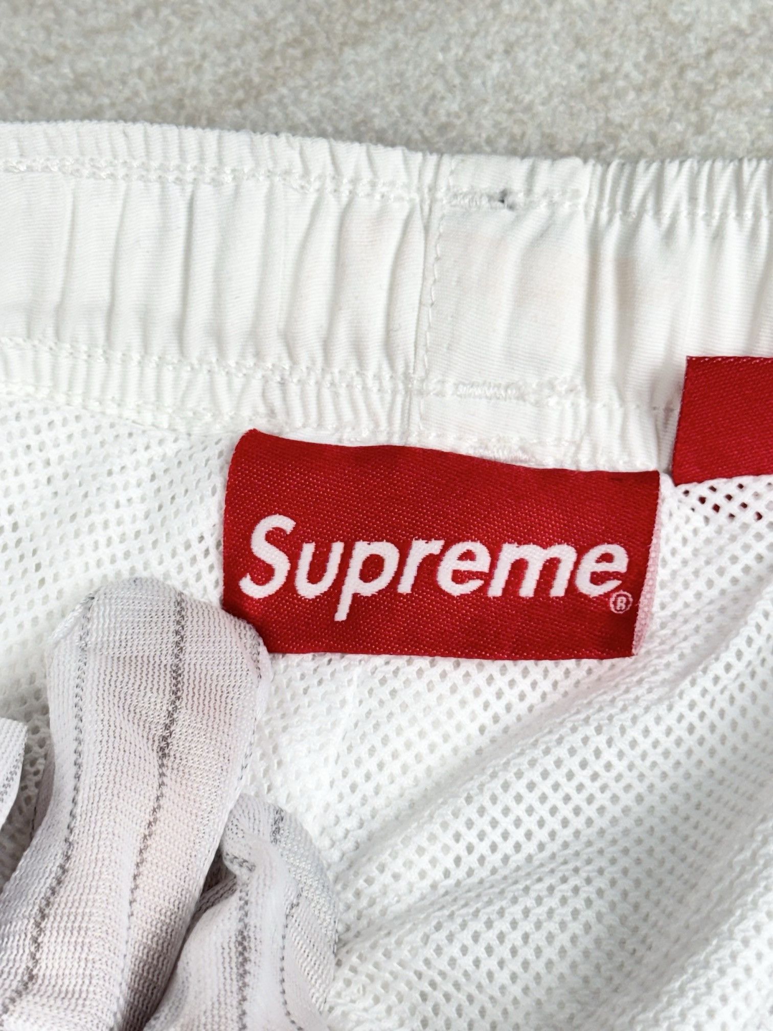 Supreme supreme aoi glow-in-the-dark track pant Size US 30 / EU 46 - 9 Thumbnail
