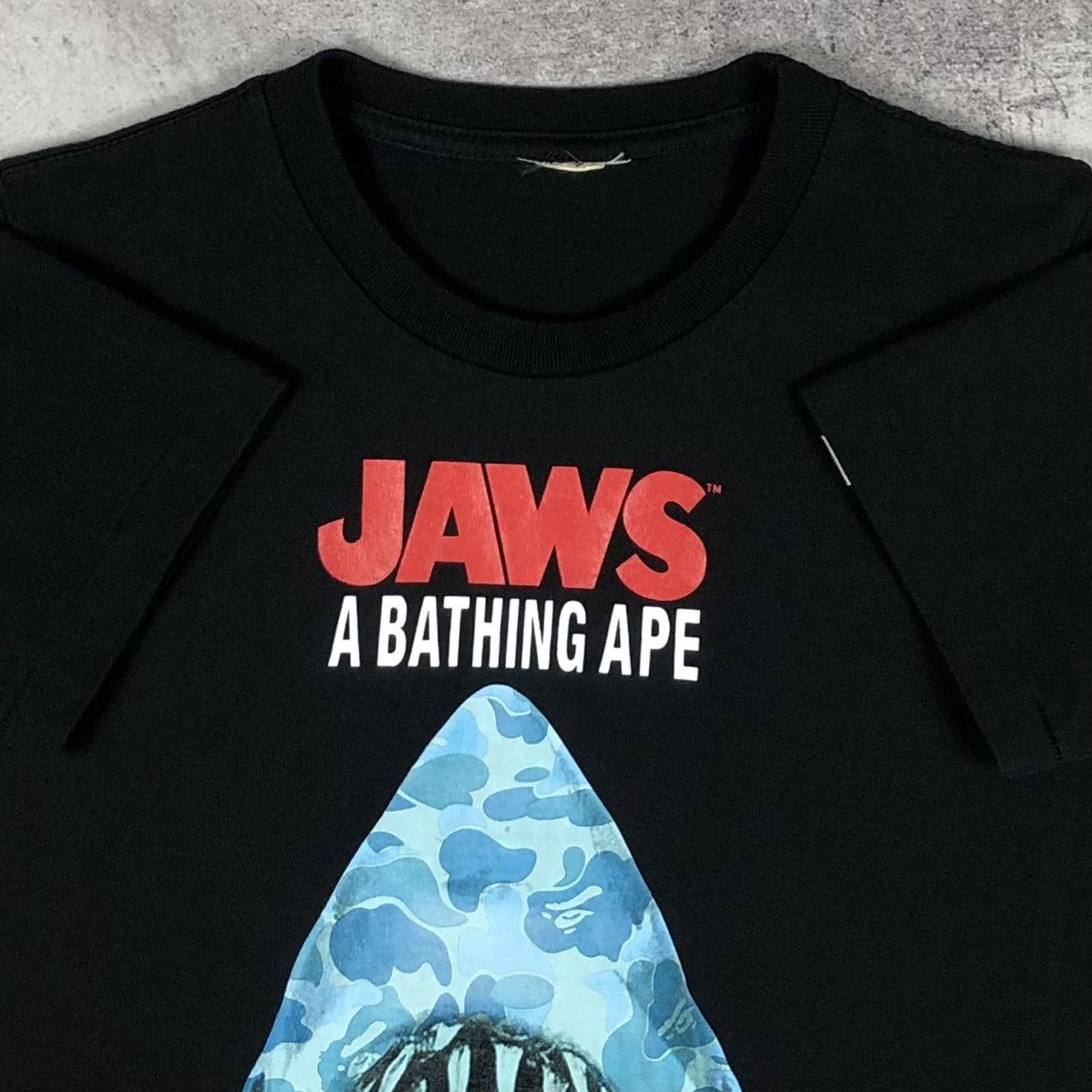 Other BAPE Jaws Camo Shark Tee Size US XS / EU 42 / 0 - 8 Thumbnail