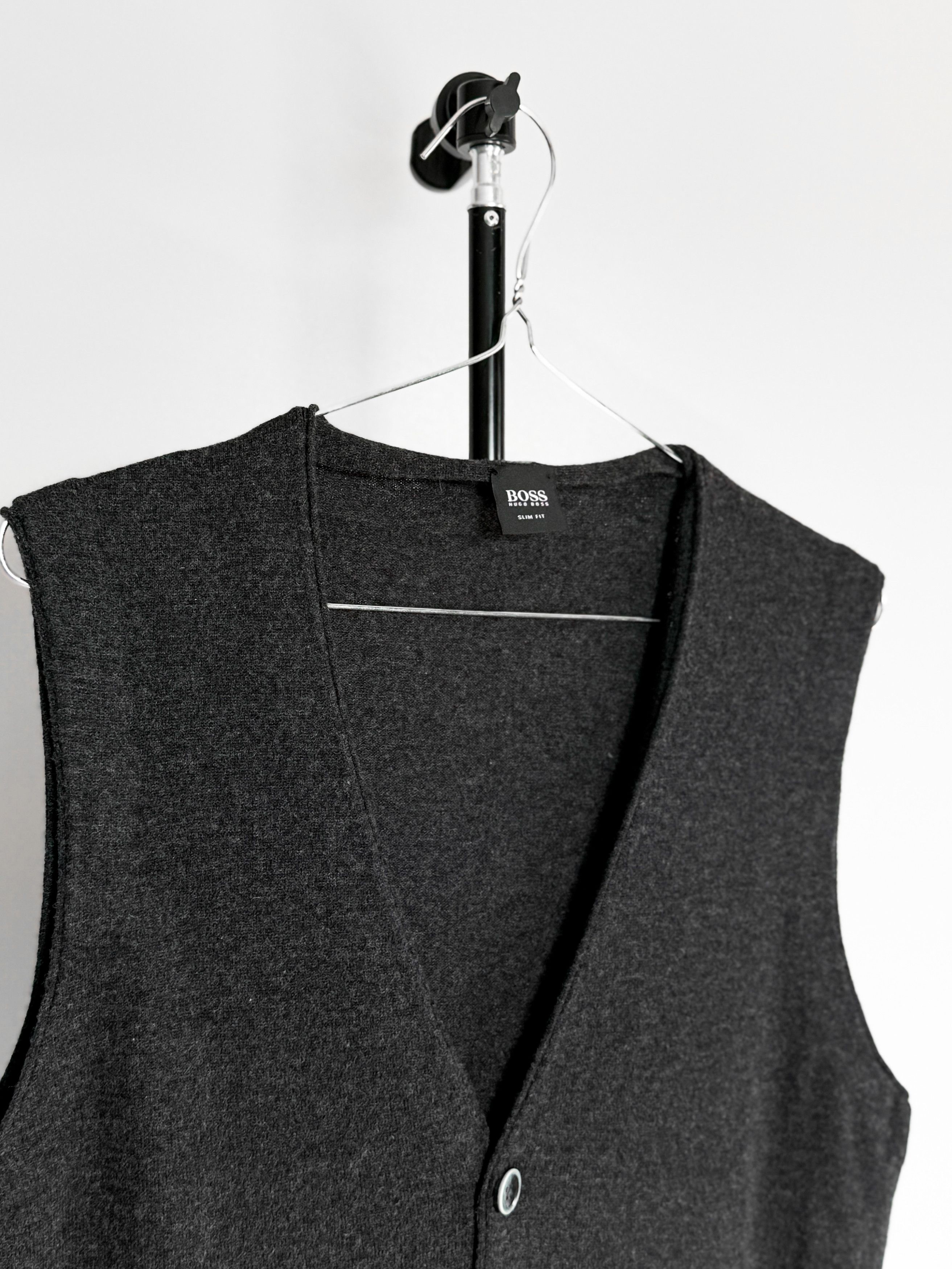 Hugo Boss HUGO BOSS Men’s Wool Vest Size US L / EU 52-54 / 3 - 8 Thumbnail