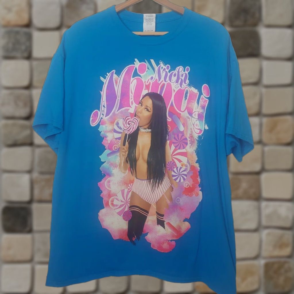 Nikki Minaj Pink Print Tour Shirt XL Blue Gildan Heavy Cotton T-Shirt Men Music Rap