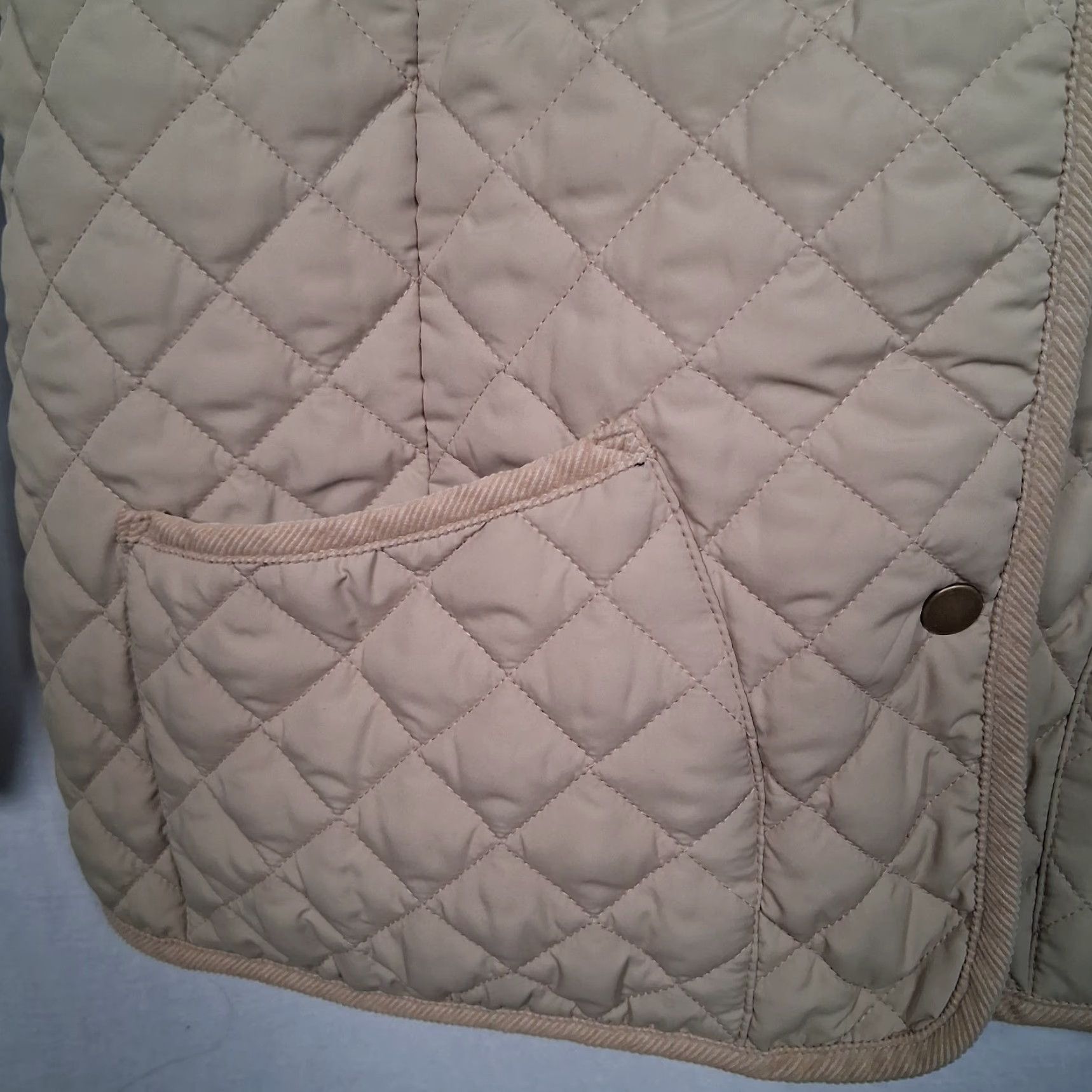 Old Navy Old Navy Quilted Jacket Women XXL Snap Up Tan Corduroy Collar Chore Barn Beige Polyester Softshell Quilted Pockets Casual Workwear Womens Size XXL / US 16-18 / IT 52-54 - 7 Thumbnail