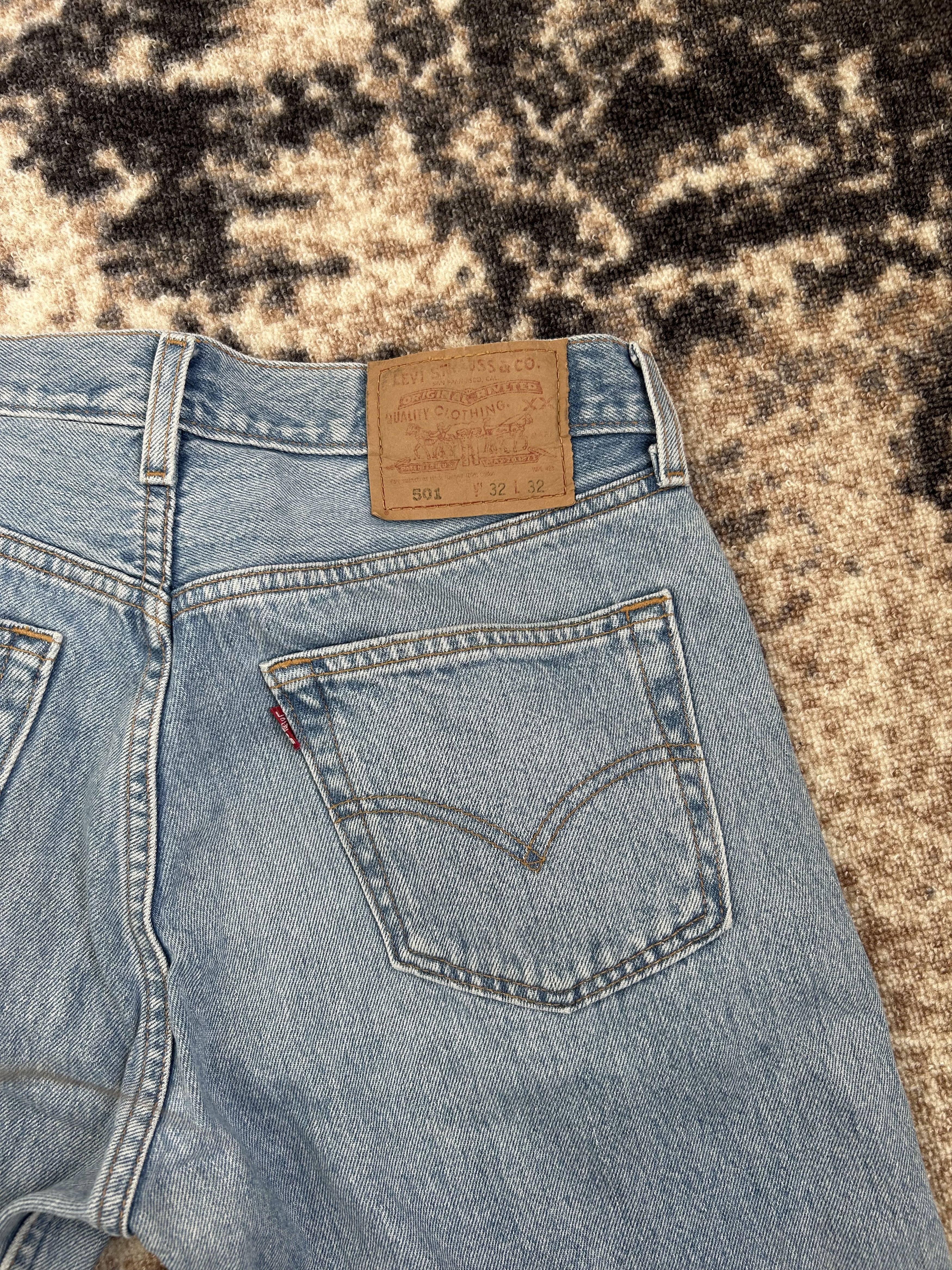 Levi's × Vintage Levis 501 Vintage Denim Jeans Made in Guatemala Size W32 L32 Size US 32 / EU 48 - 12 Thumbnail