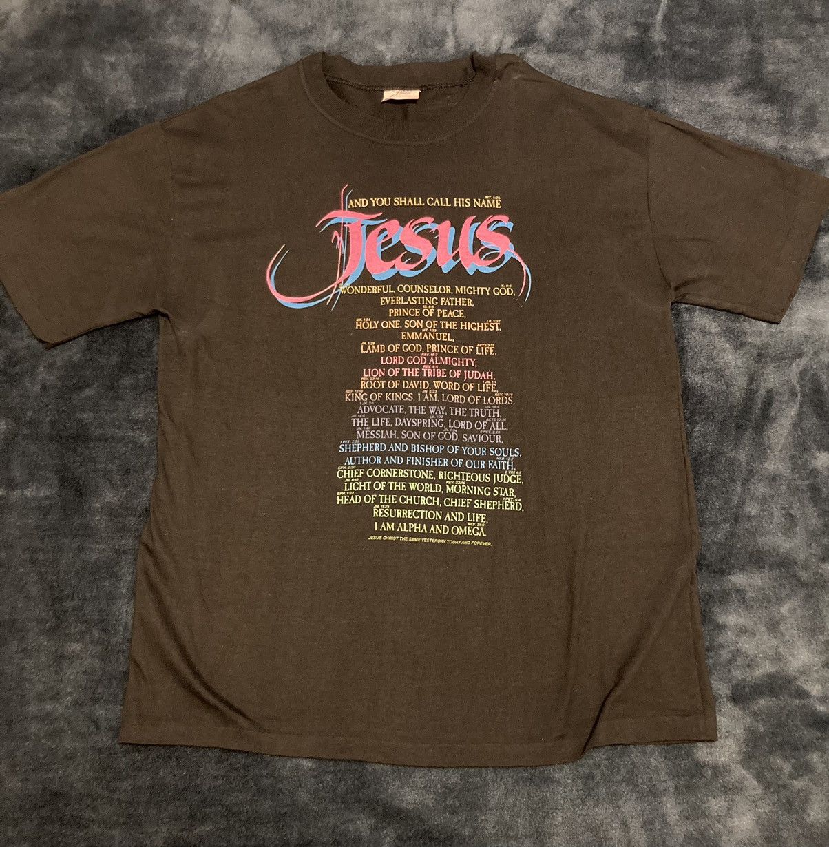 Vintage Vintage 90s Living Epistles Jesus Christ Bible Verse T-shirt Size US XL / EU 56 / 4 - 1 Thumbnail