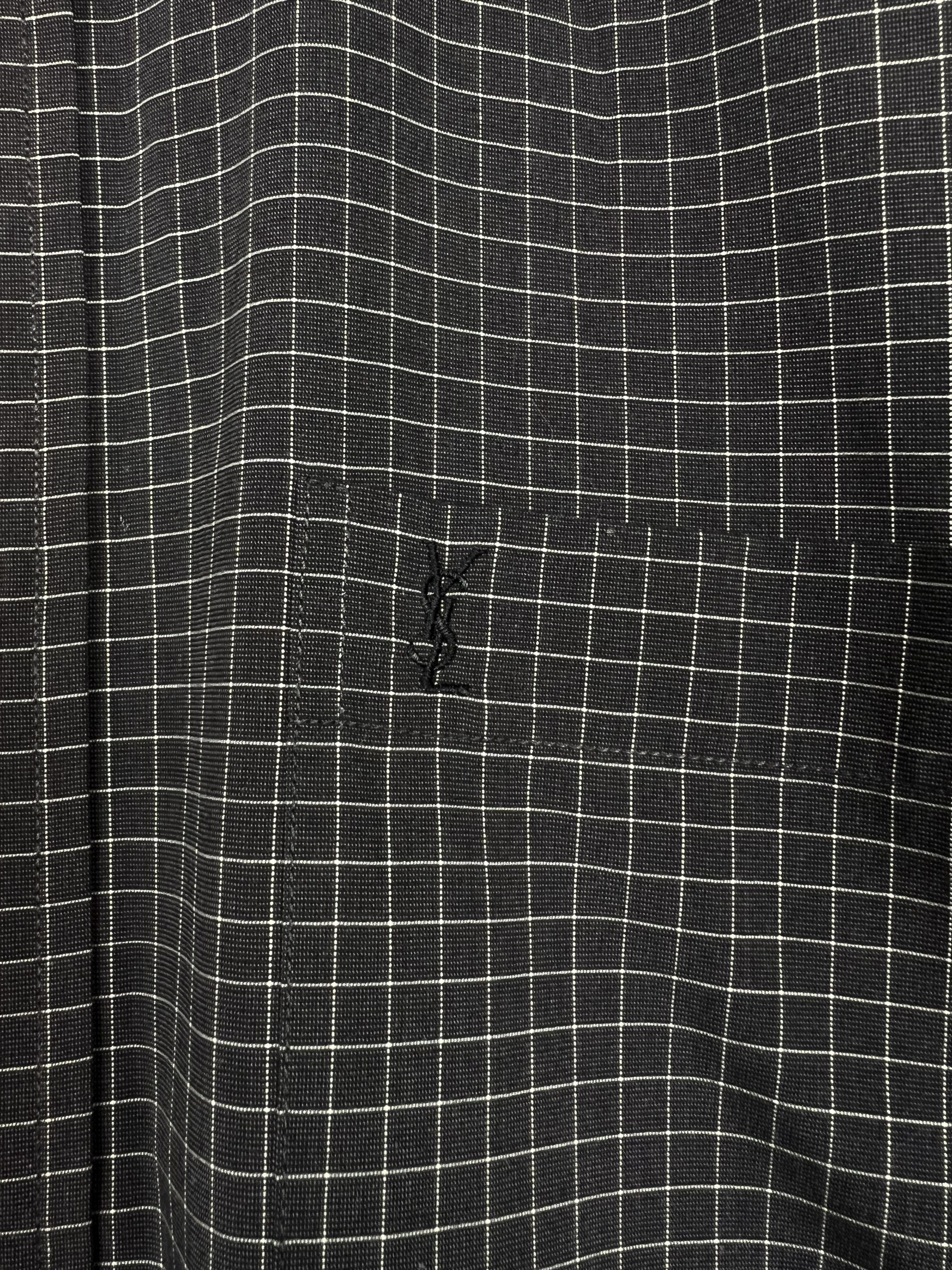 Yves Saint Laurent Yves Saint Laurent cufflinks shurt button ups luxury Size US L / EU 52-54 / 3 - 7 Thumbnail
